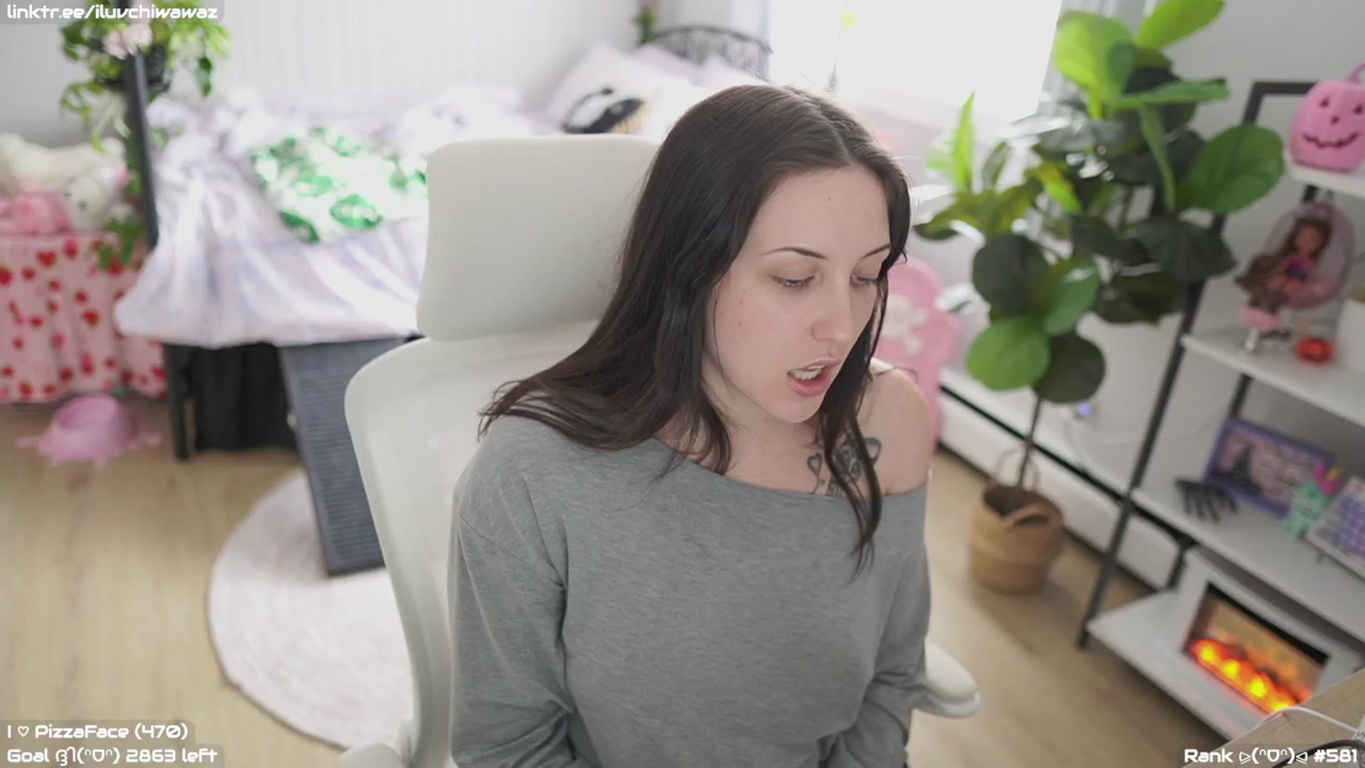 Gallery image thumbnail from EMMEL1NE's myfreecams stream on, 09/20/2024, 20:34 image 7 of 20
