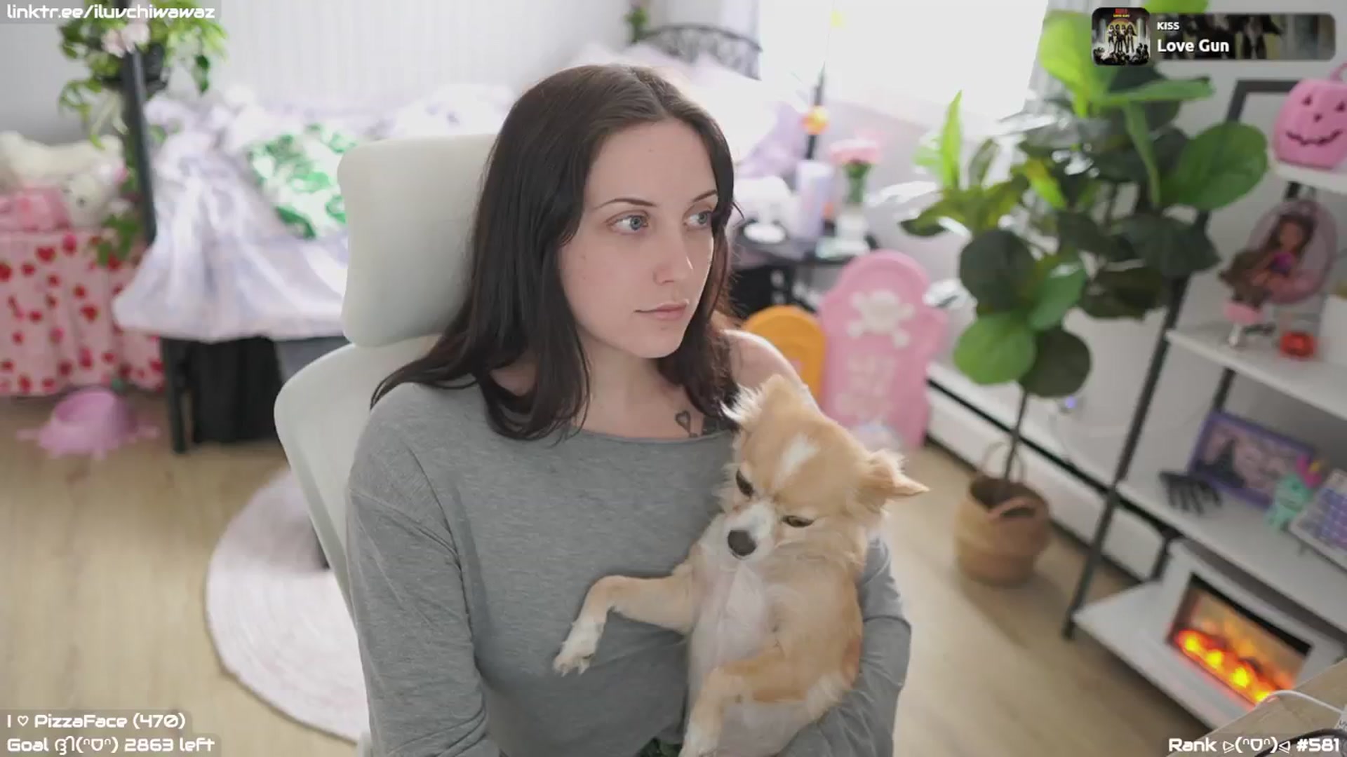 Gallery image thumbnail from EMMEL1NE's myfreecams stream on, 09/20/2024, 20:34 image 17 of 20