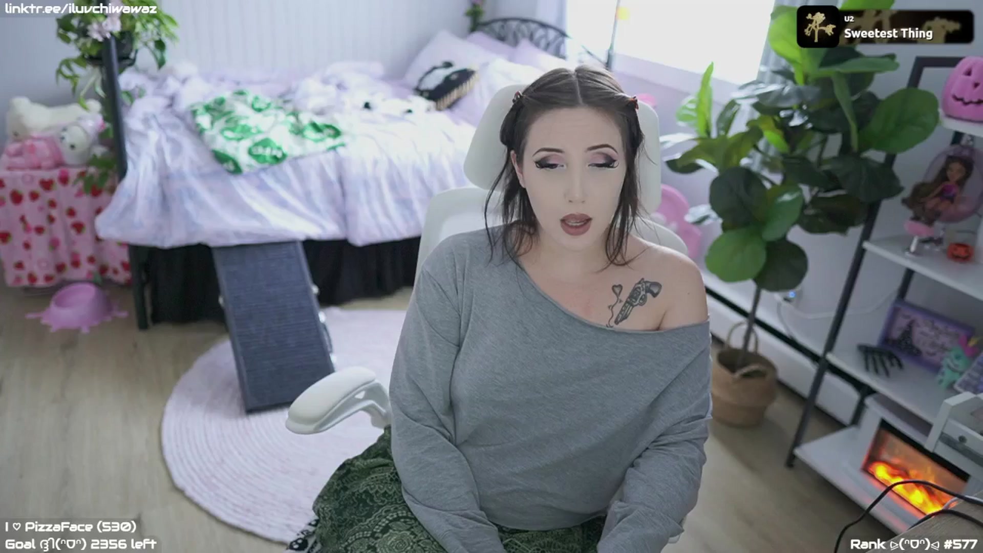 Gallery image thumbnail from EMMEL1NE's myfreecams stream on, 09/21/2024, 01:54 image 3 of 20