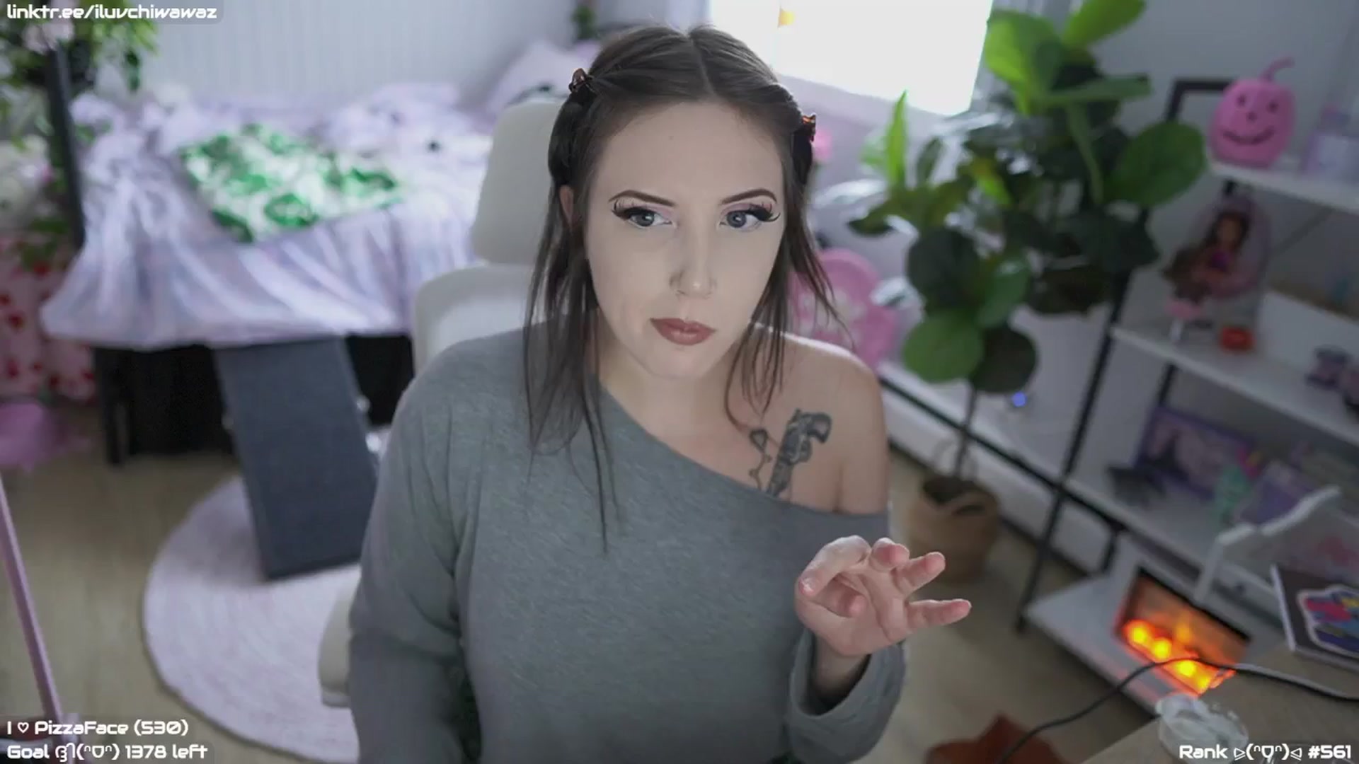 Gallery image thumbnail from EMMEL1NE's myfreecams stream on, 09/21/2024, 01:54 image 8 of 20