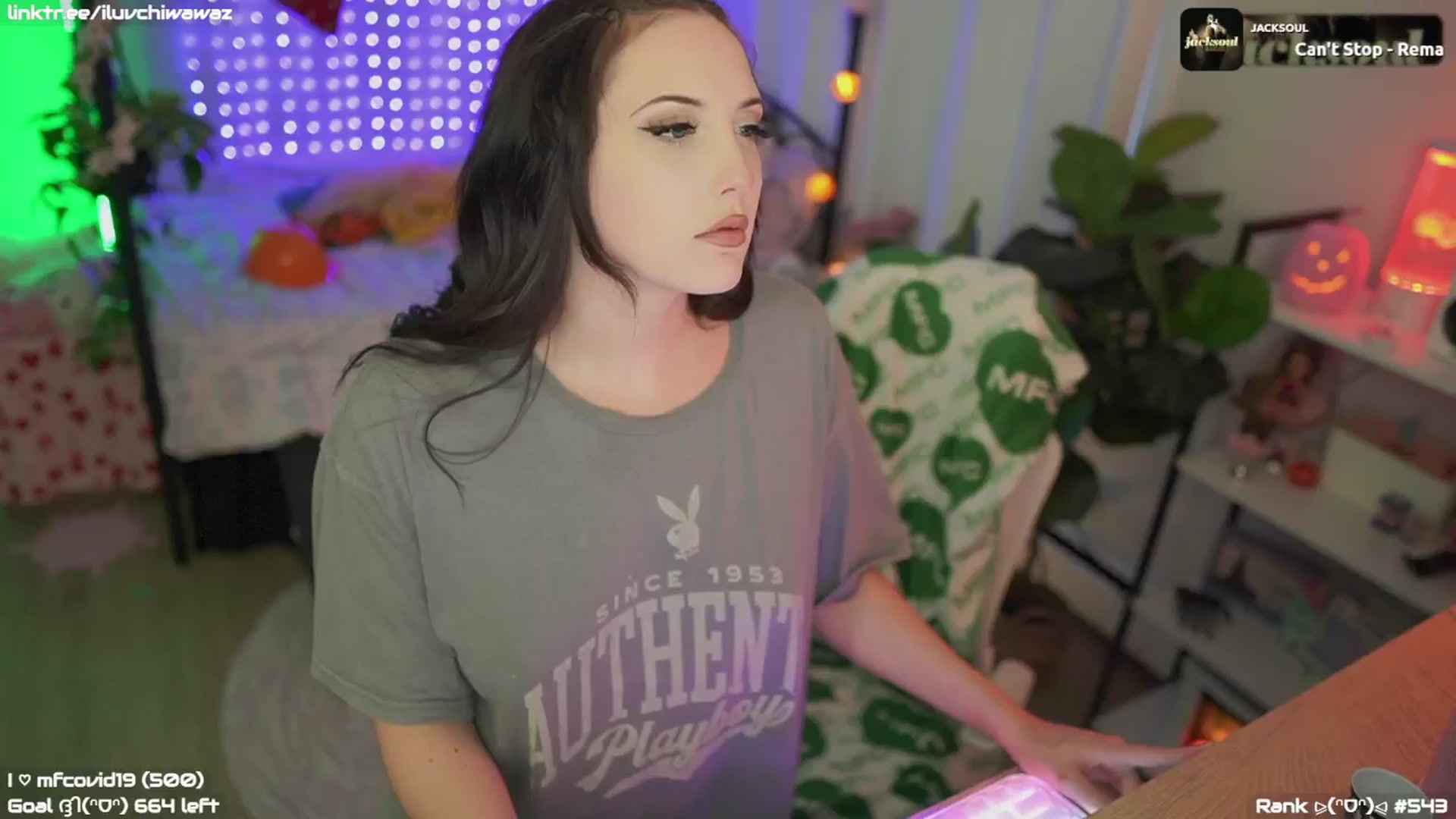 Gallery image thumbnail from EMMEL1NE's myfreecams stream on, 09/22/2024, 03:55 image 4 of 20