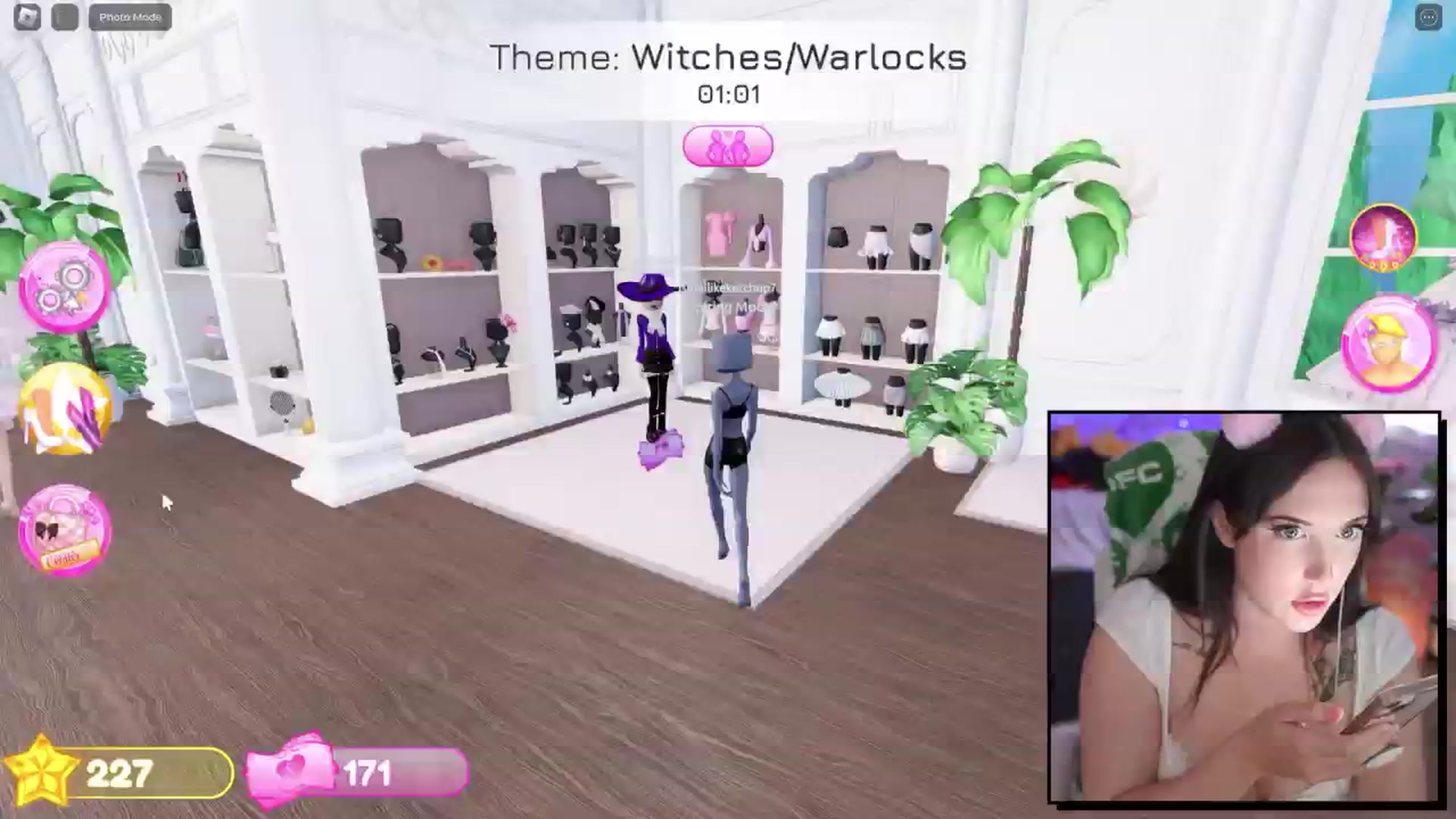 Gallery image thumbnail from EMMEL1NE's myfreecams stream on, 09/24/2024, 01:36 image 9 of 20