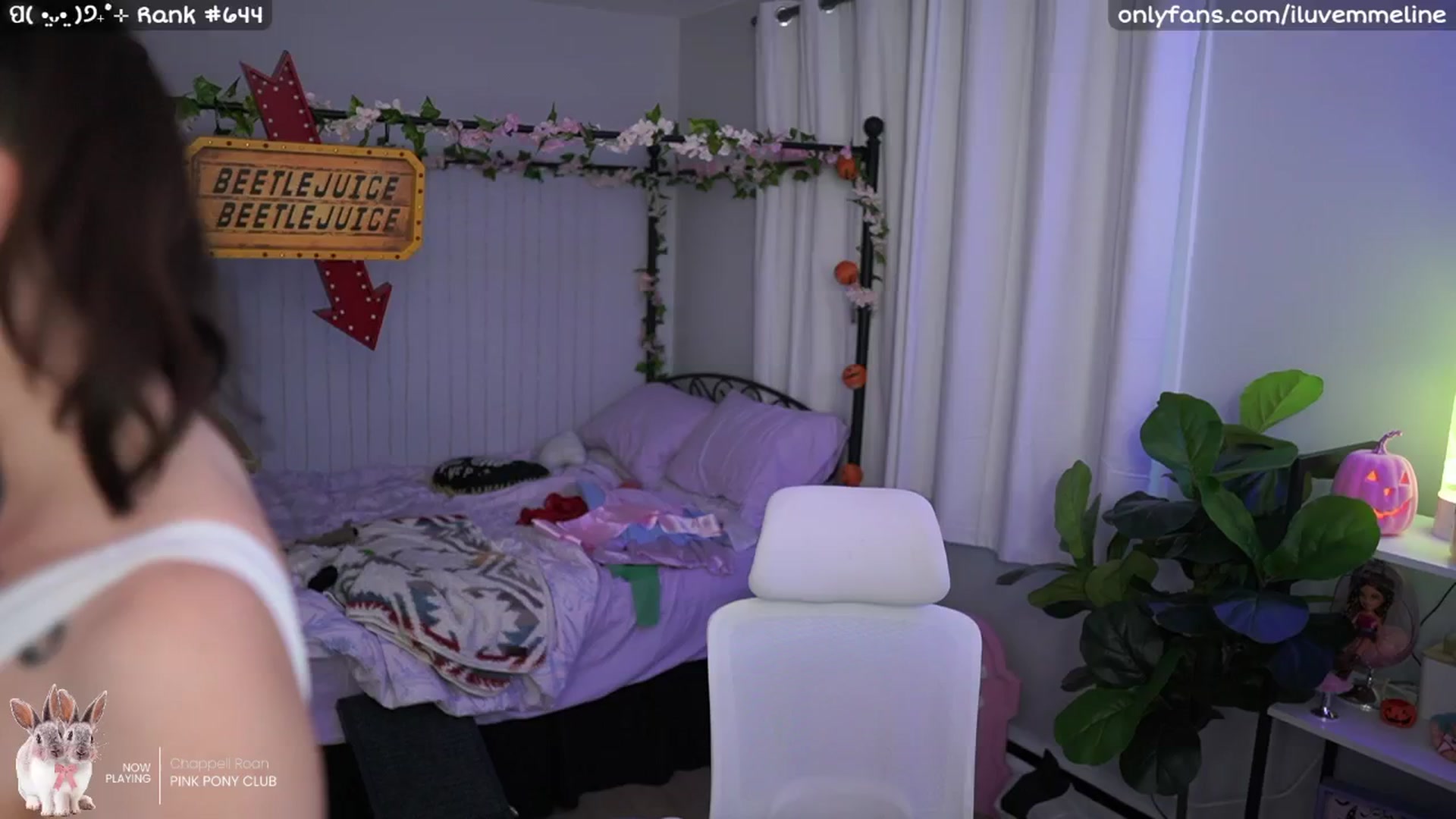 Gallery image thumbnail from EMMEL1NE's myfreecams stream on, 09/29/2024, 02:26 image 5 of 20