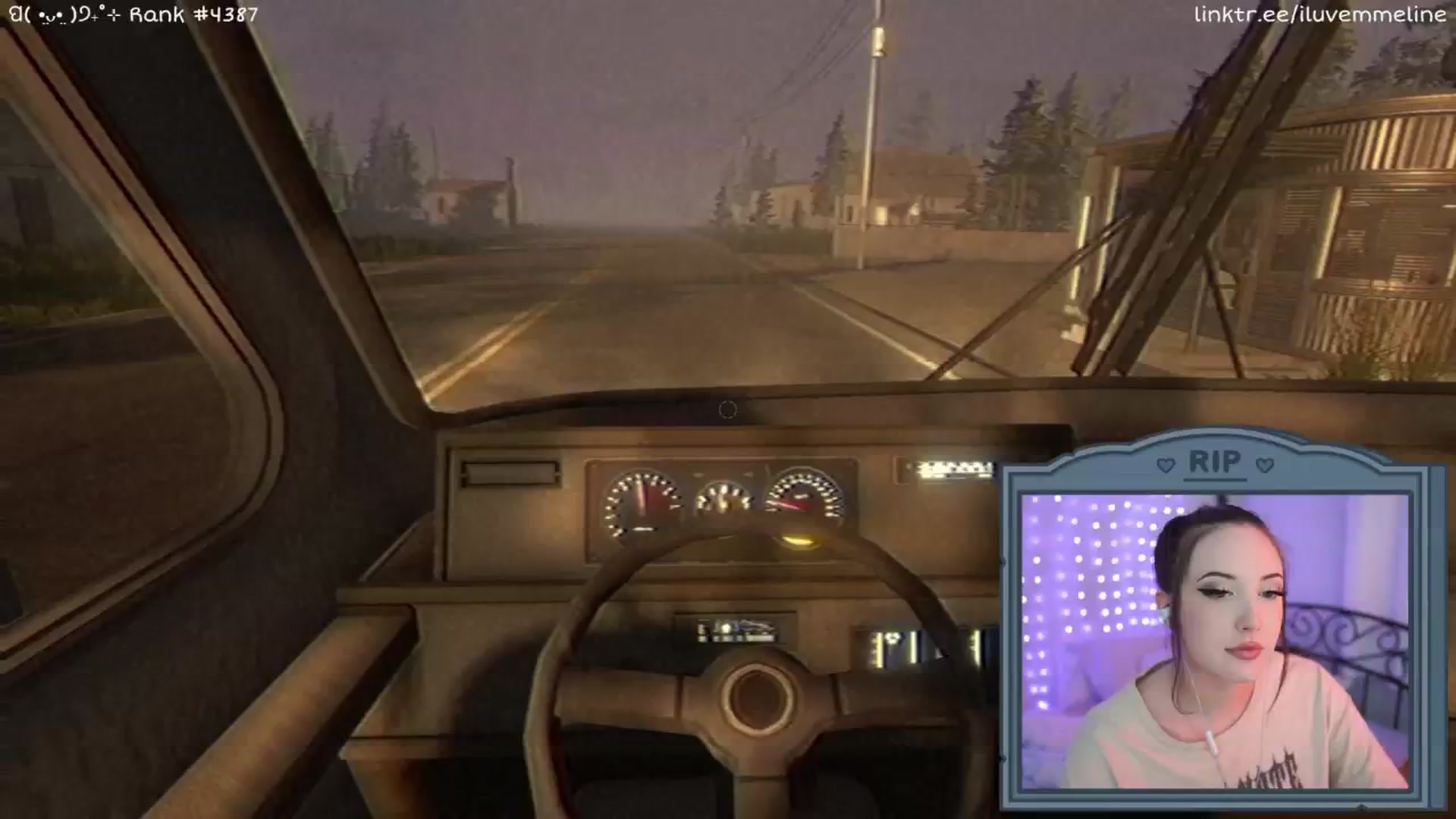 Gallery image thumbnail from EMMEL1NE's myfreecams stream on, 10/04/2024, 04:00 image 1 of 20