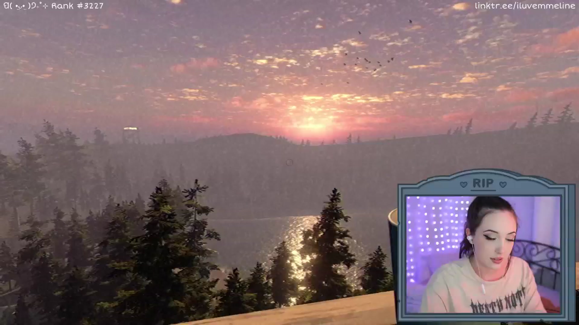 Gallery image thumbnail from EMMEL1NE's myfreecams stream on, 10/04/2024, 04:00 image 4 of 20