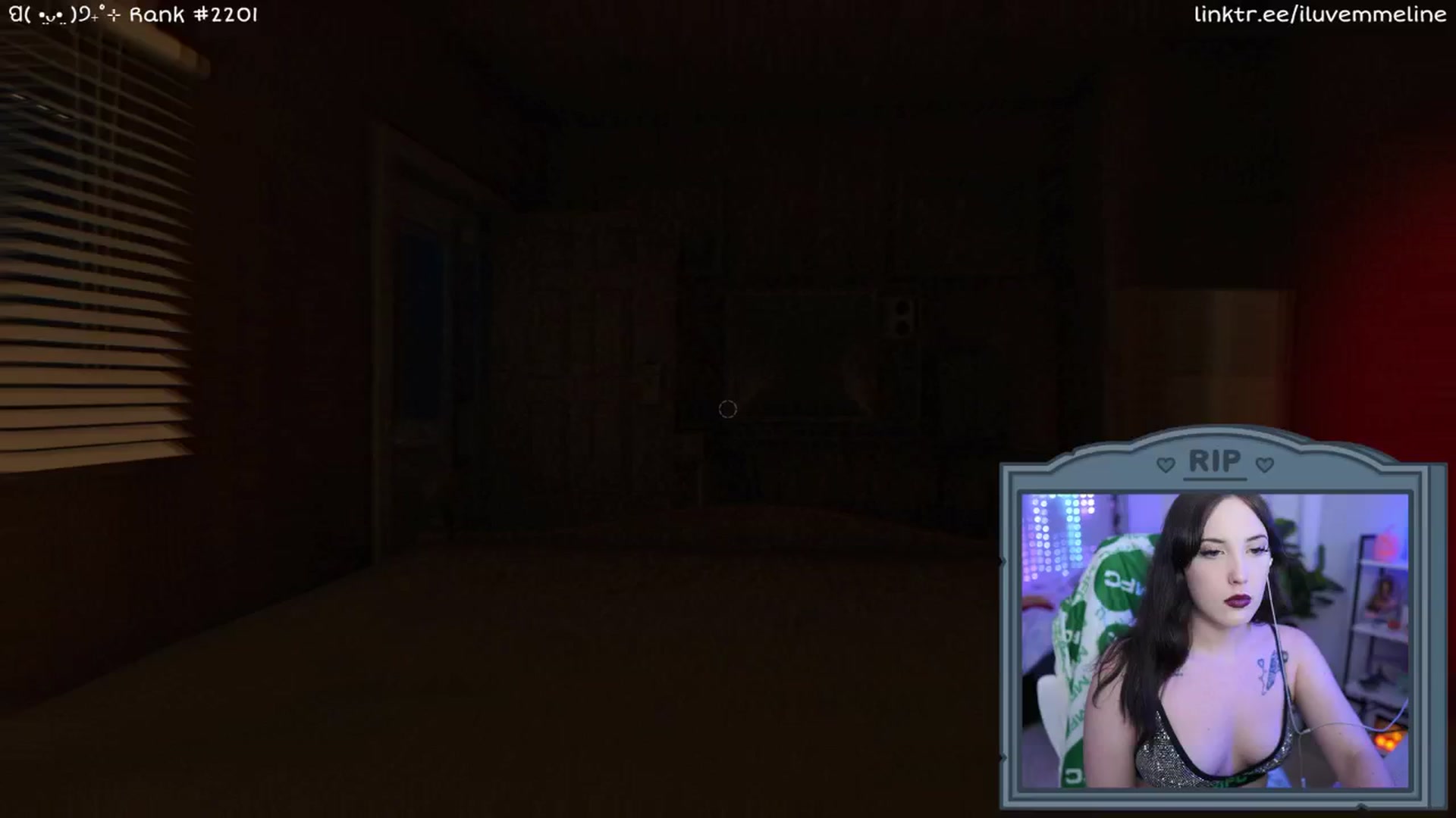 Gallery image thumbnail from EMMEL1NE's myfreecams stream on, 10/07/2024, 02:03 image 12 of 20