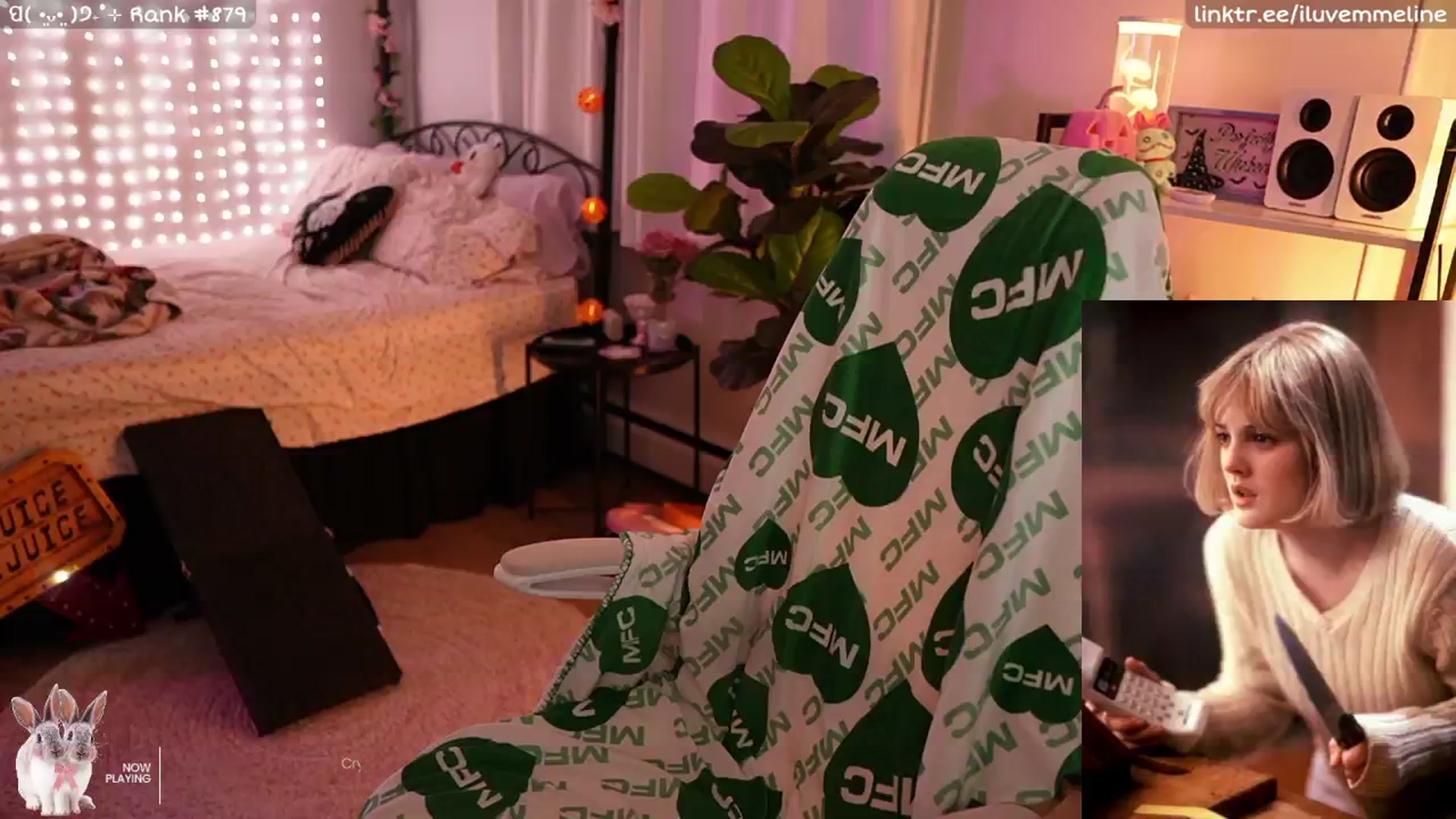 Gallery image thumbnail from EMMEL1NE's myfreecams stream on, 10/17/2024, 08:56 image 8 of 20