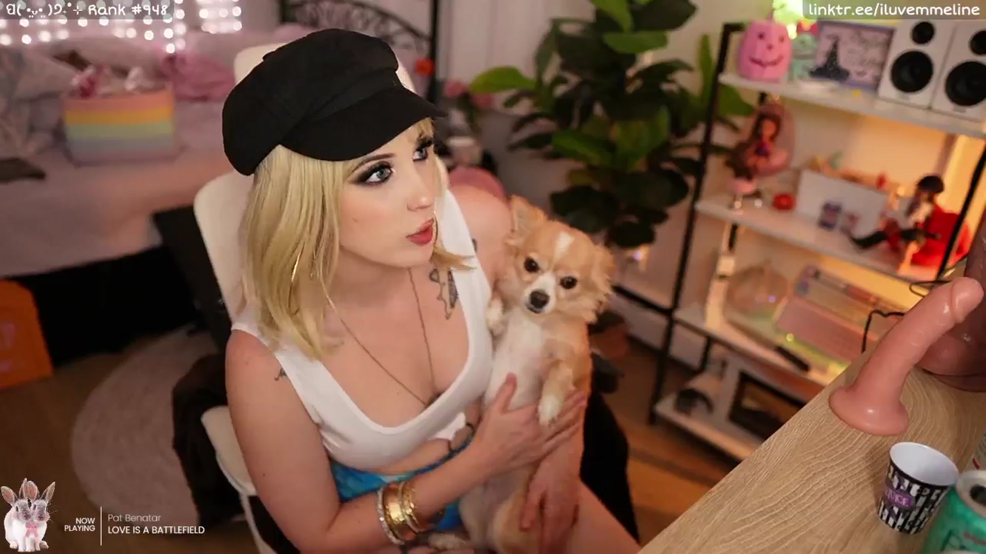 Gallery image thumbnail from EMMEL1NE's myfreecams stream on, 10/25/2024, 04:53 image 14 of 20