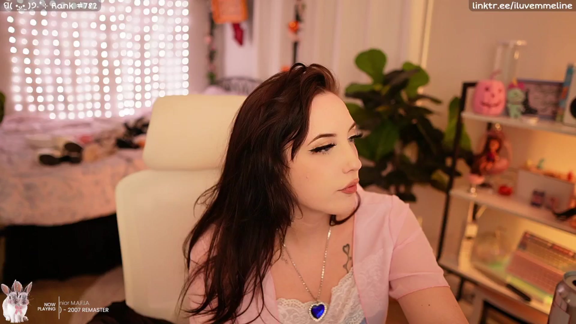 Gallery image thumbnail from EMMEL1NE's myfreecams stream on, 10/31/2024, 09:02 image 17 of 20
