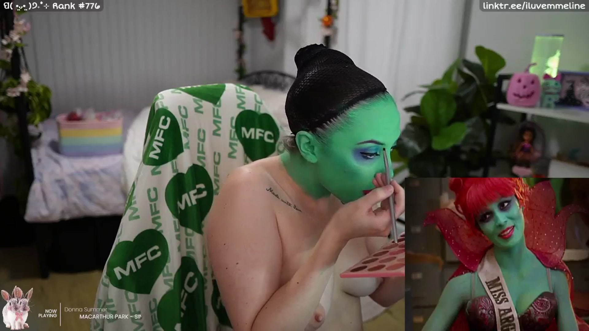 Gallery image thumbnail from EMMEL1NE's myfreecams stream on, 11/01/2024, 04:26 image 5 of 20