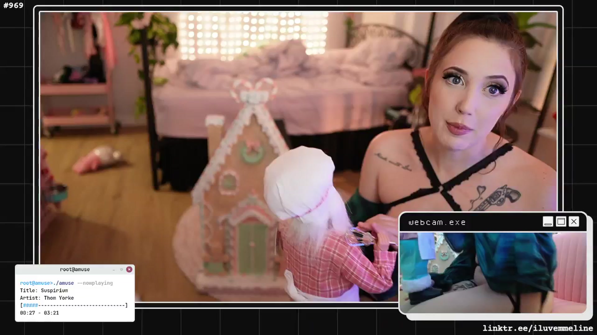 Gallery image thumbnail from EMMEL1NE's myfreecams stream on, 11/10/2024, 03:34 image 12 of 20