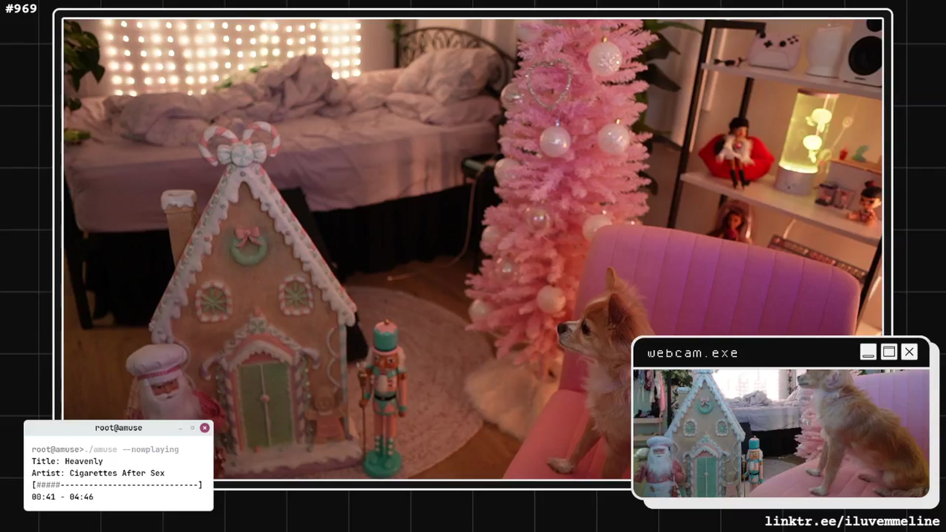 Gallery image thumbnail from EMMEL1NE's myfreecams stream on, 11/10/2024, 03:34 image 16 of 20