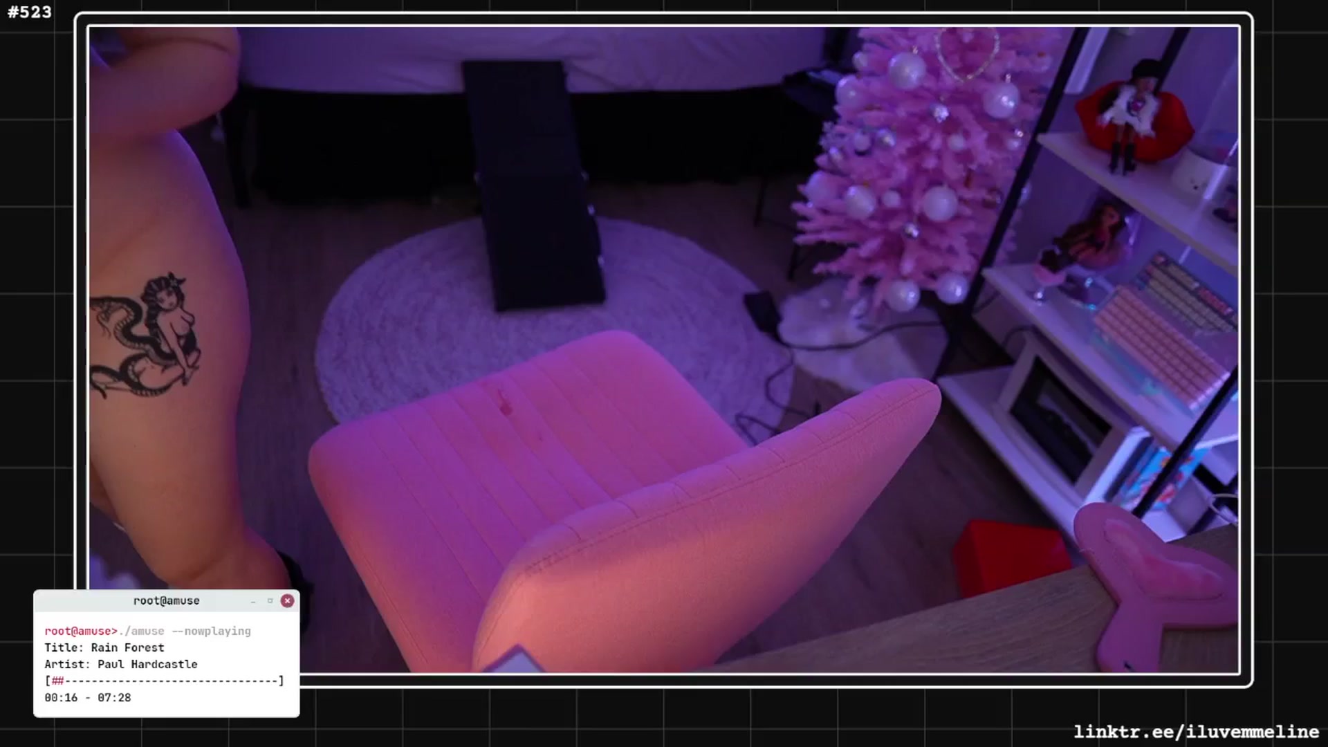 Gallery image thumbnail from EMMEL1NE's myfreecams stream on, 11/26/2024, 03:38 image 15 of 20