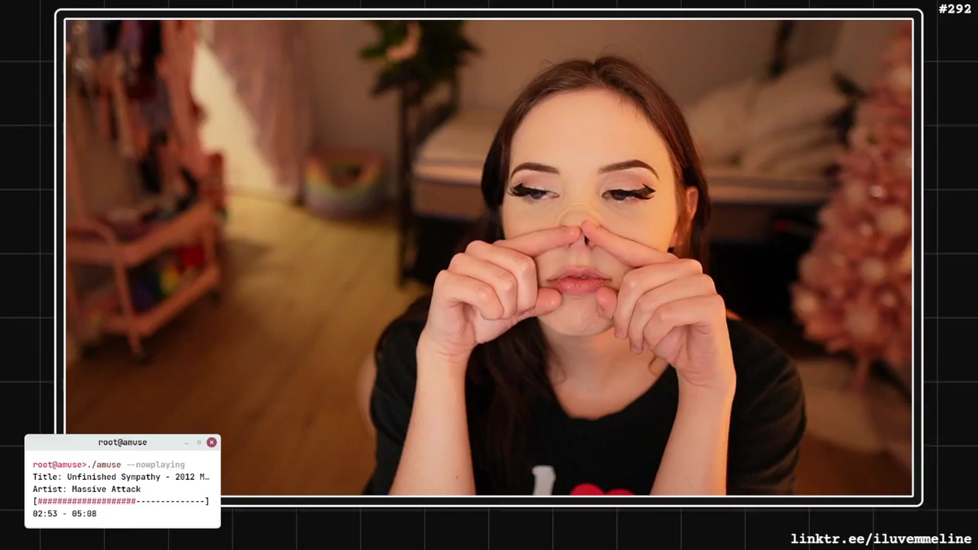 Gallery image thumbnail from EMMEL1NE's myfreecams stream on, 12/04/2024, 09:37 image 15 of 20