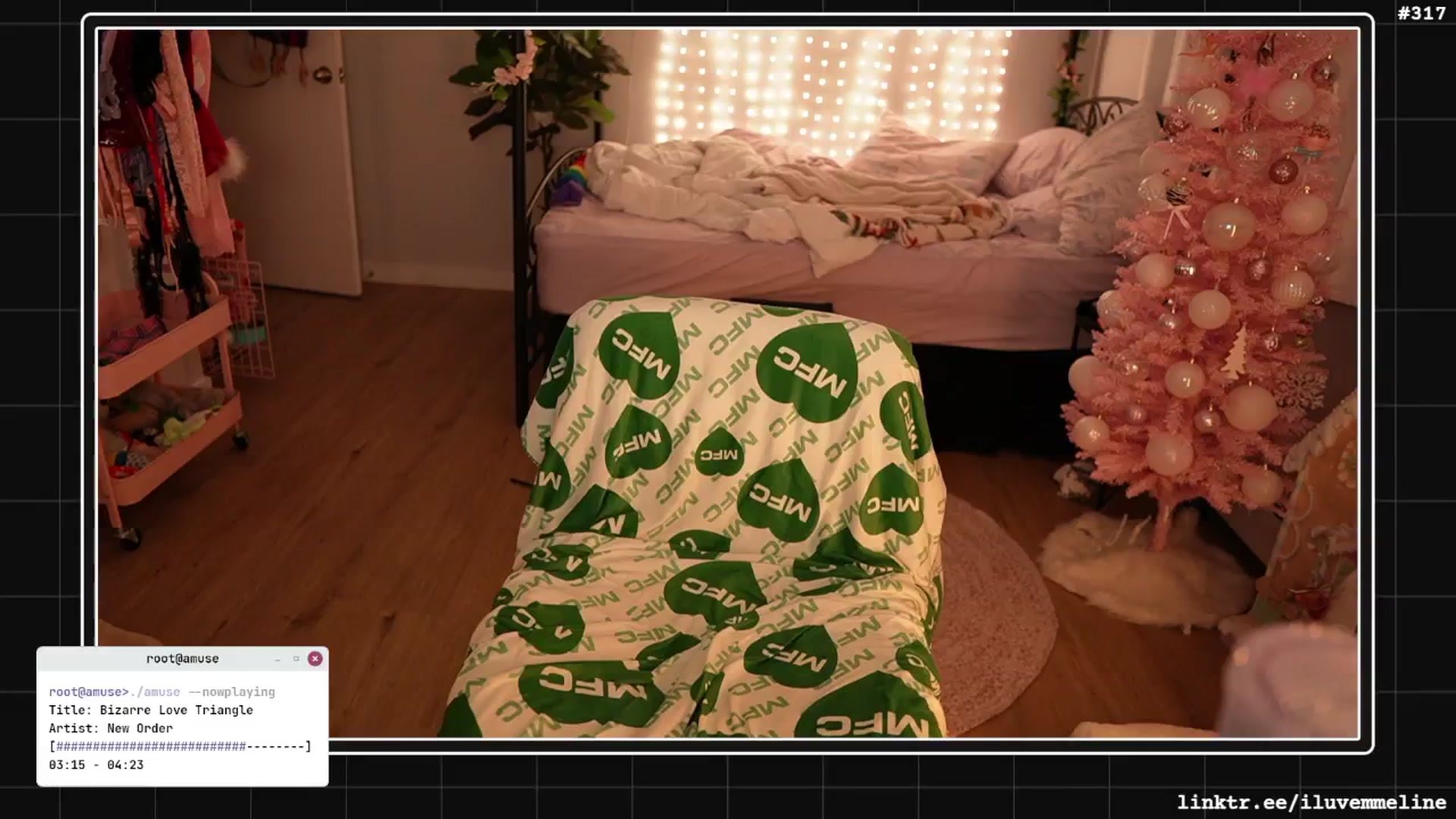 Gallery image thumbnail from EMMEL1NE's myfreecams stream on, 12/07/2024, 03:42 image 7 of 20