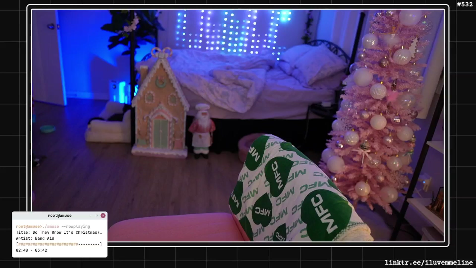 Gallery image thumbnail from EMMEL1NE's myfreecams stream on, 12/21/2024, 05:59 image 15 of 20