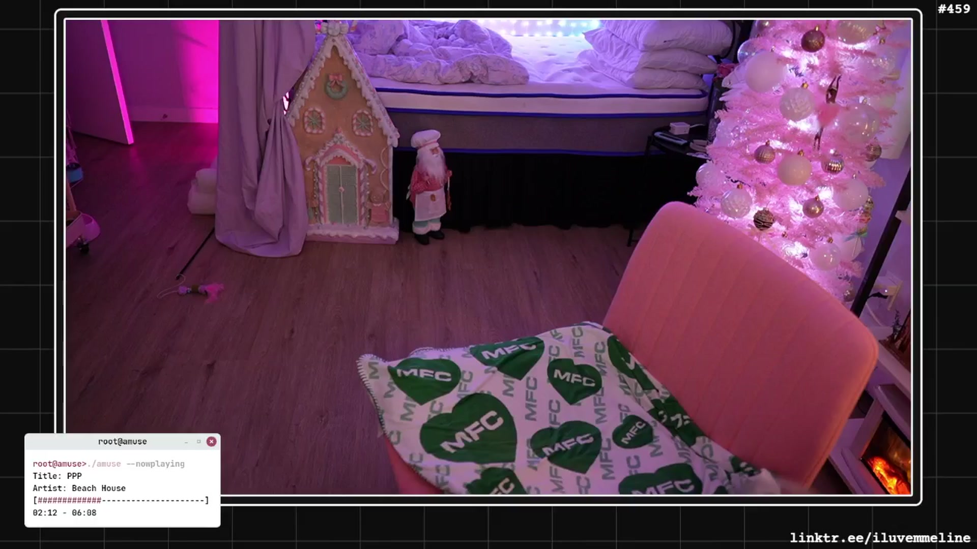 Gallery image thumbnail from EMMEL1NE's myfreecams stream on, 12/22/2024, 06:29 image 10 of 20