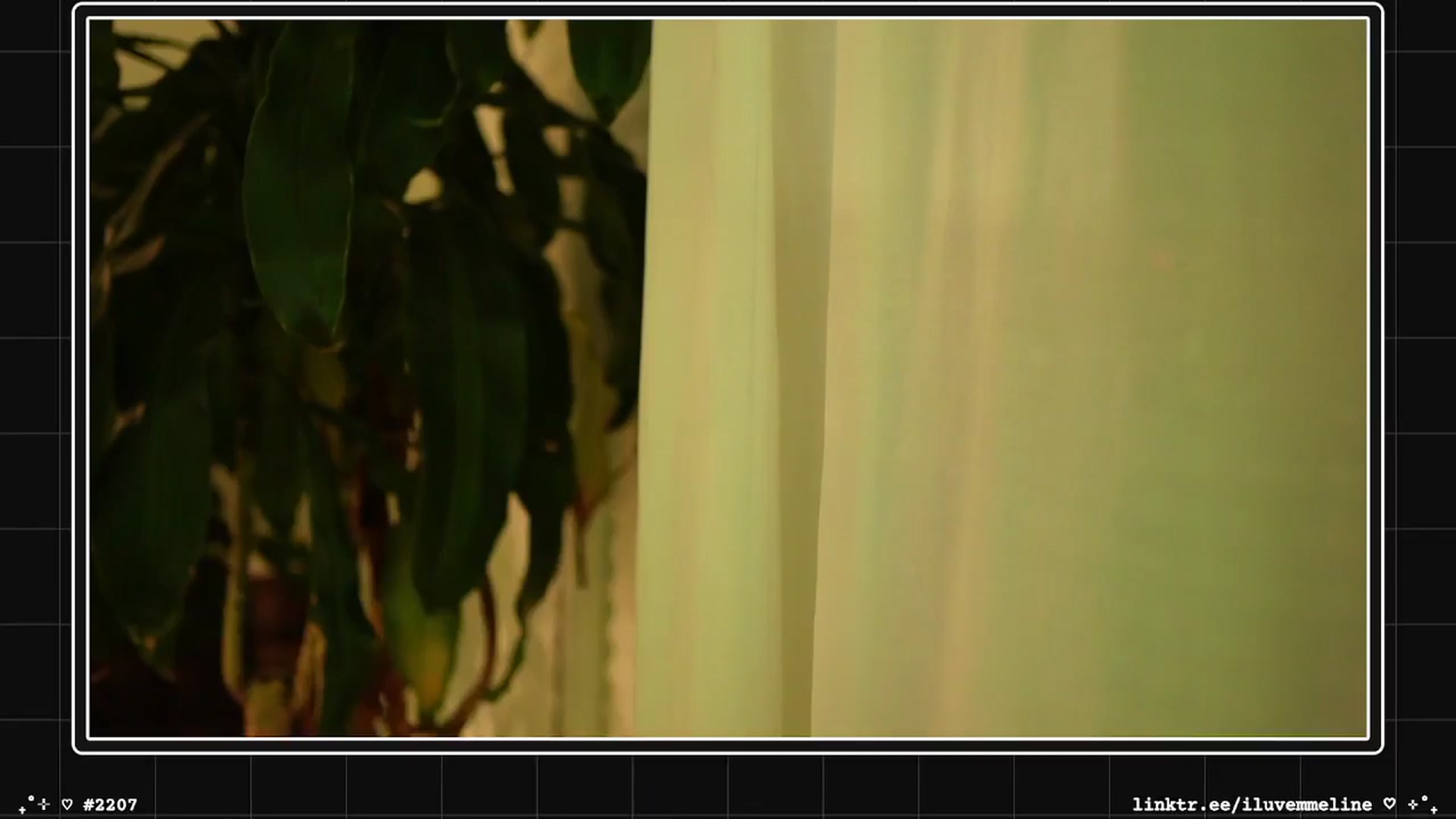 Gallery image thumbnail from EMMEL1NE's myfreecams stream on, 01/10/2025, 09:04 image 9 of 20