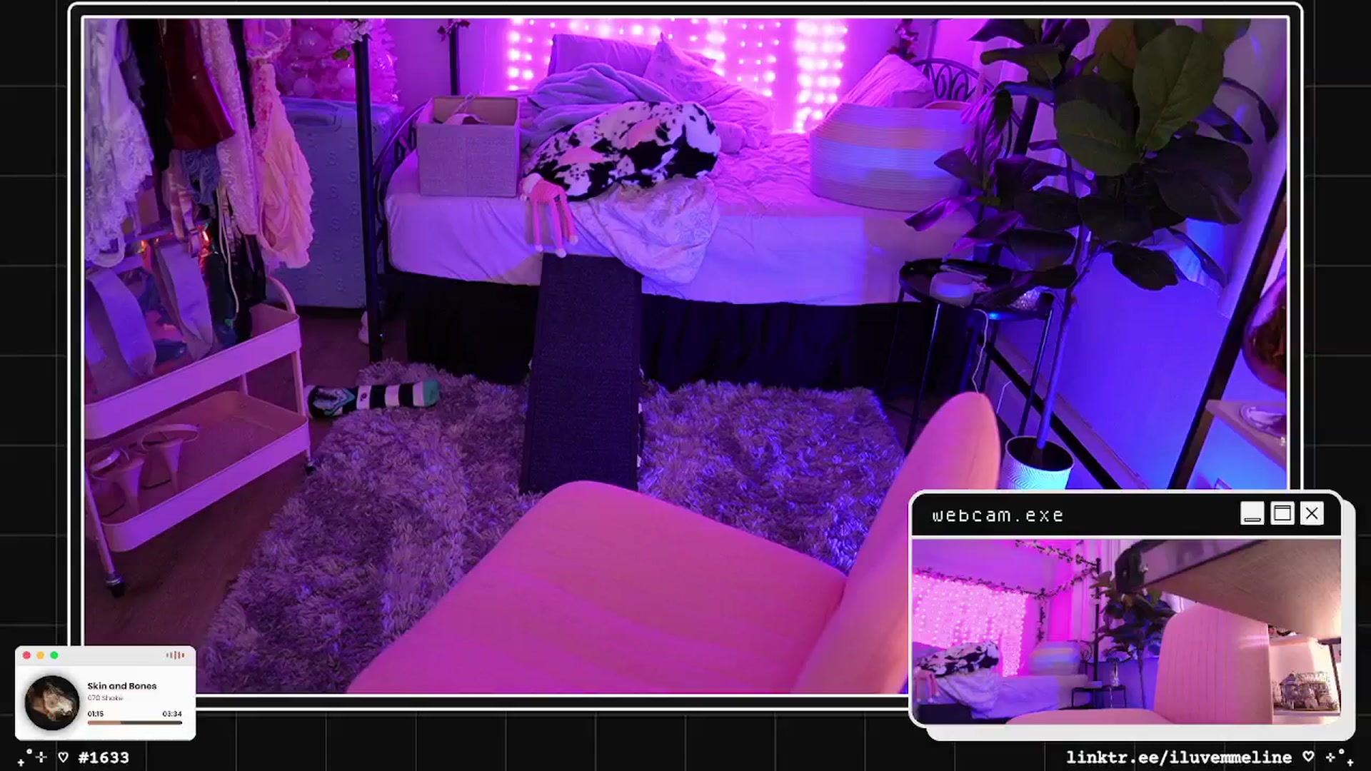 Gallery image thumbnail from EMMEL1NE's myfreecams stream on, 01/15/2025, 08:46 image 10 of 20