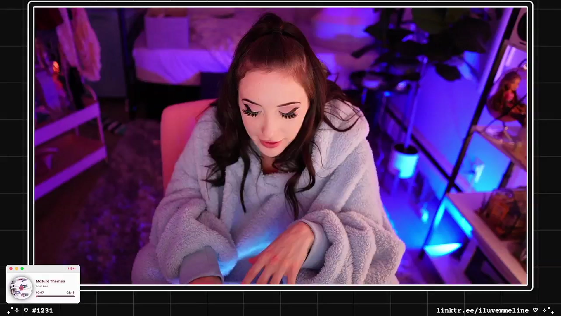 Gallery image thumbnail from EMMEL1NE's myfreecams stream on, 01/15/2025, 09:36 image 13 of 20