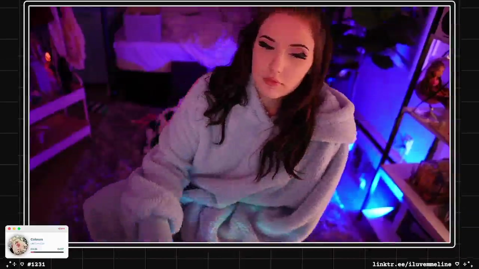 Gallery image thumbnail from EMMEL1NE's myfreecams stream on, 01/15/2025, 09:36 image 16 of 20