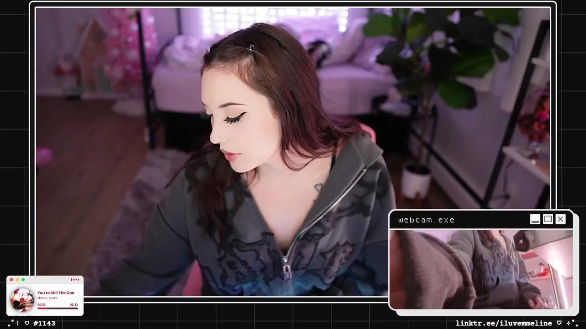 Gallery image thumbnail from EMMEL1NE's myfreecams stream on, 01/17/2025, 03:18 image 2 of 20