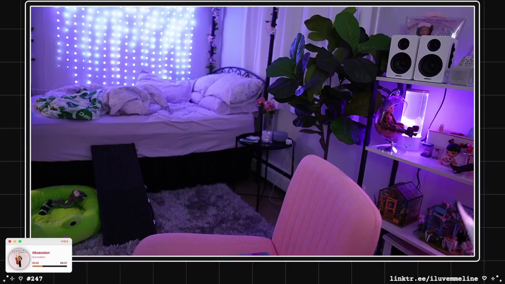 Gallery image thumbnail from EMMEL1NE's myfreecams stream on, 02/02/2025, 07:56 image 14 of 20
