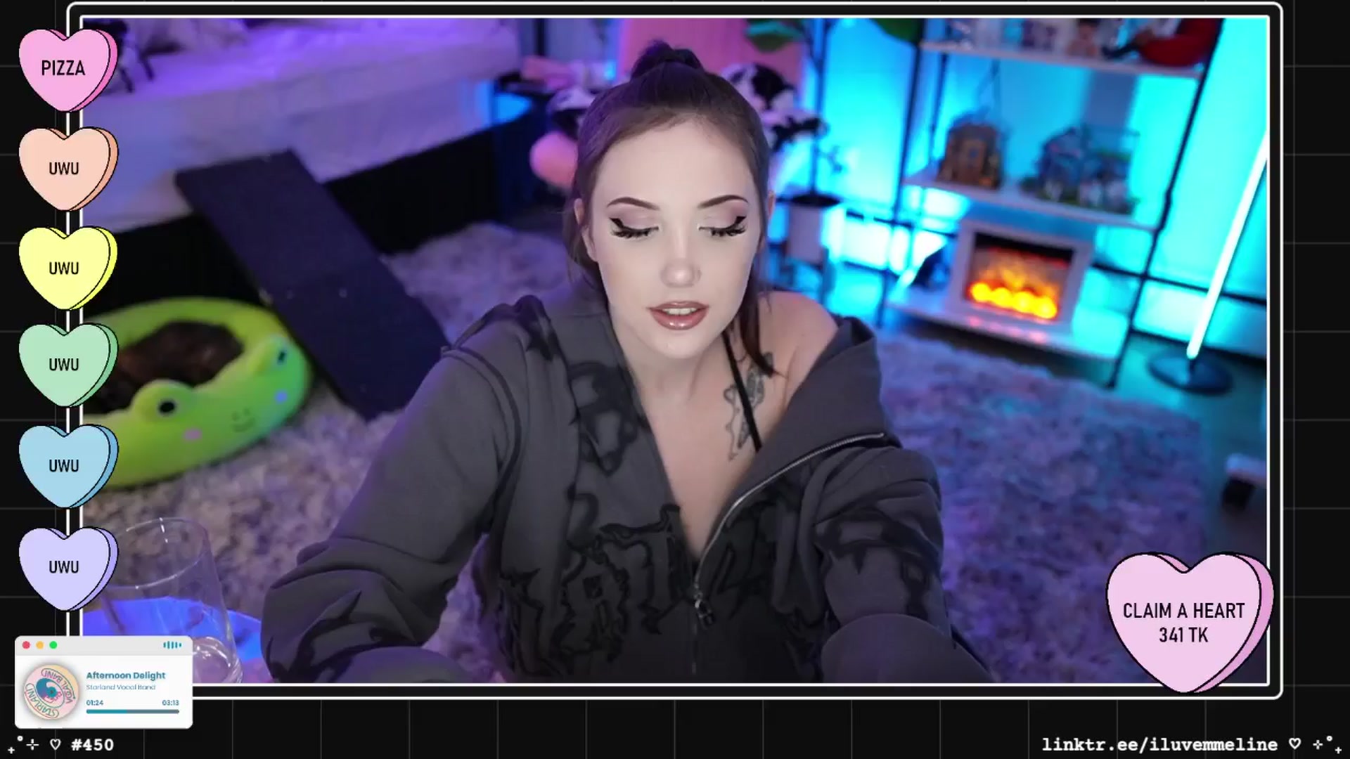 Gallery image thumbnail from EMMEL1NE's myfreecams stream on, 02/06/2025, 03:12 image 10 of 20