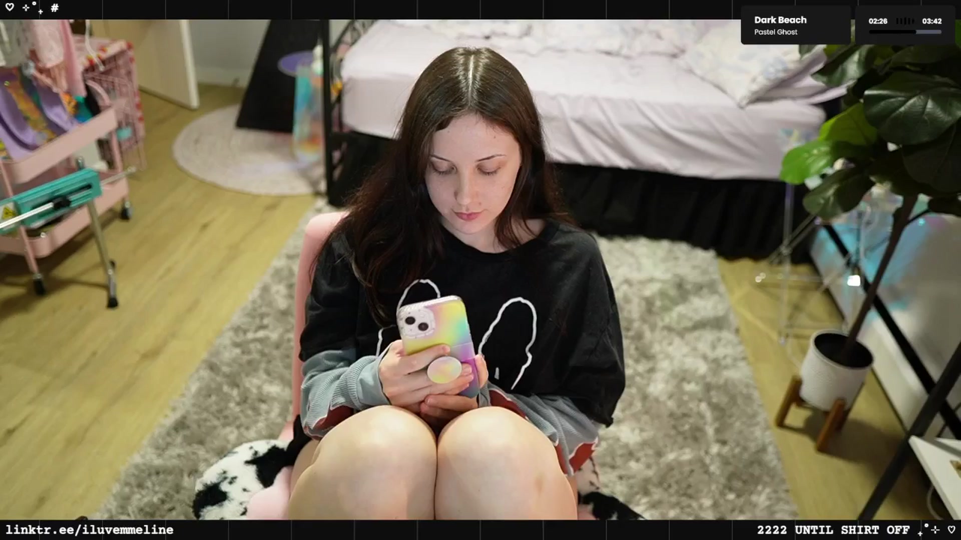 Gallery image thumbnail from EMMEL1NE's myfreecams stream on, 03/02/2025, 02:08 image 8 of 20