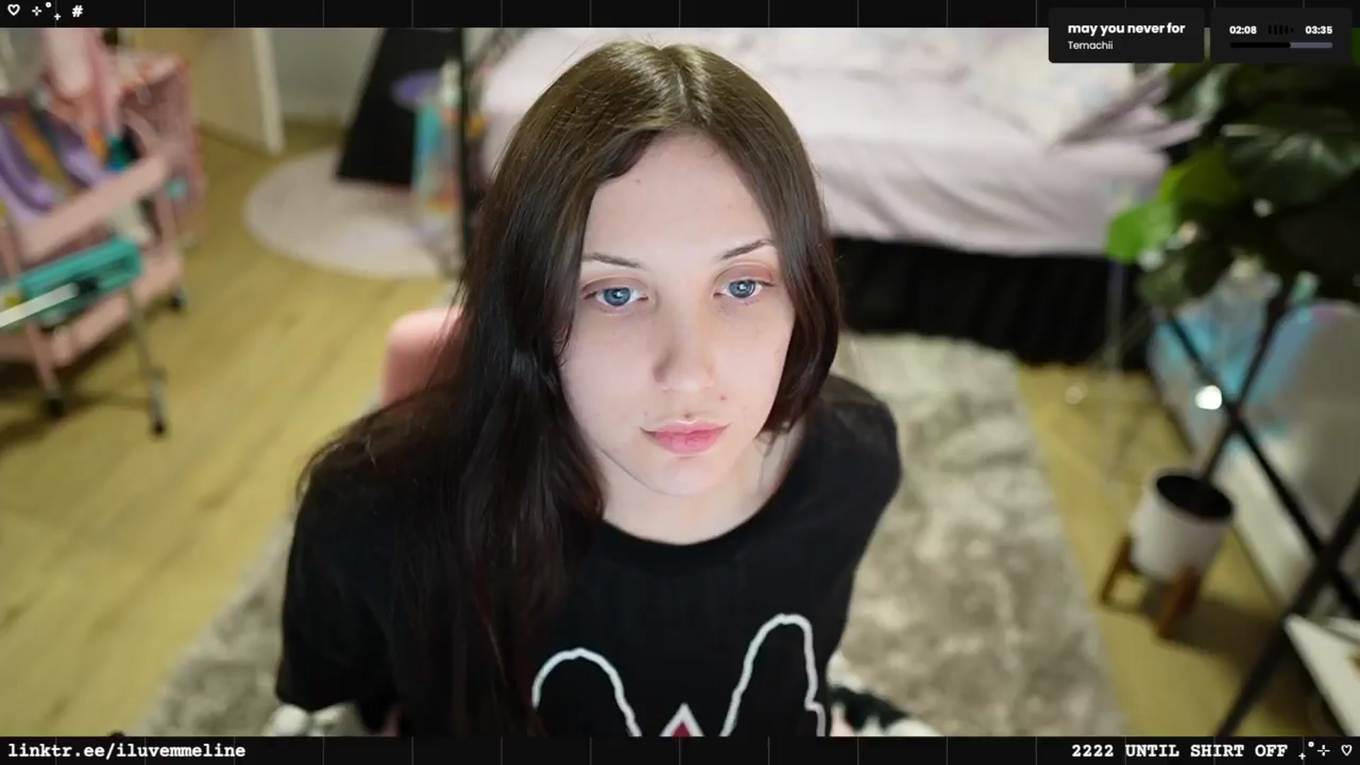 Gallery image thumbnail from EMMEL1NE's myfreecams stream on, 03/02/2025, 02:08 image 10 of 20