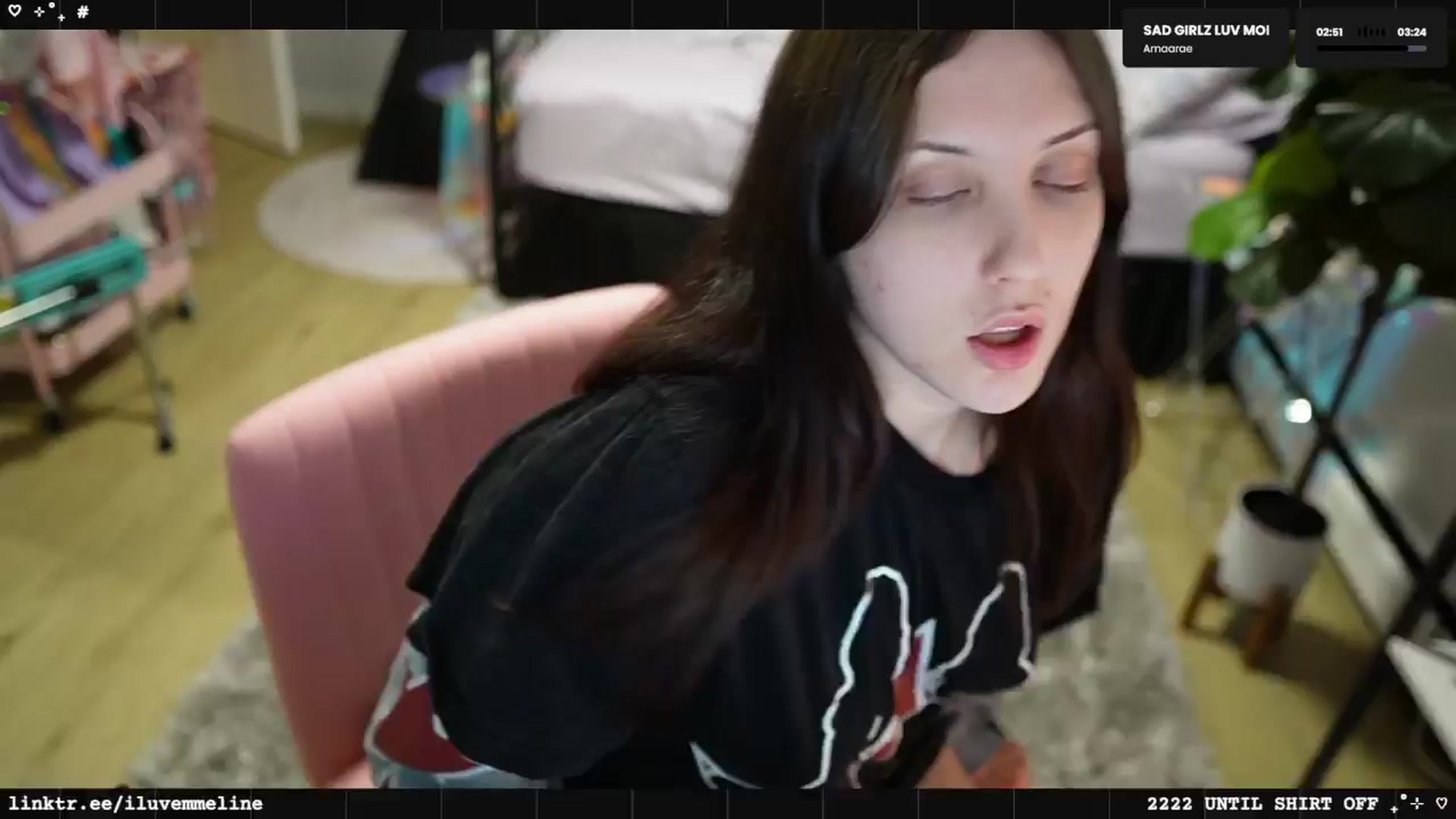 Gallery image thumbnail from EMMEL1NE's myfreecams stream on, 03/02/2025, 02:08 image 2 of 20