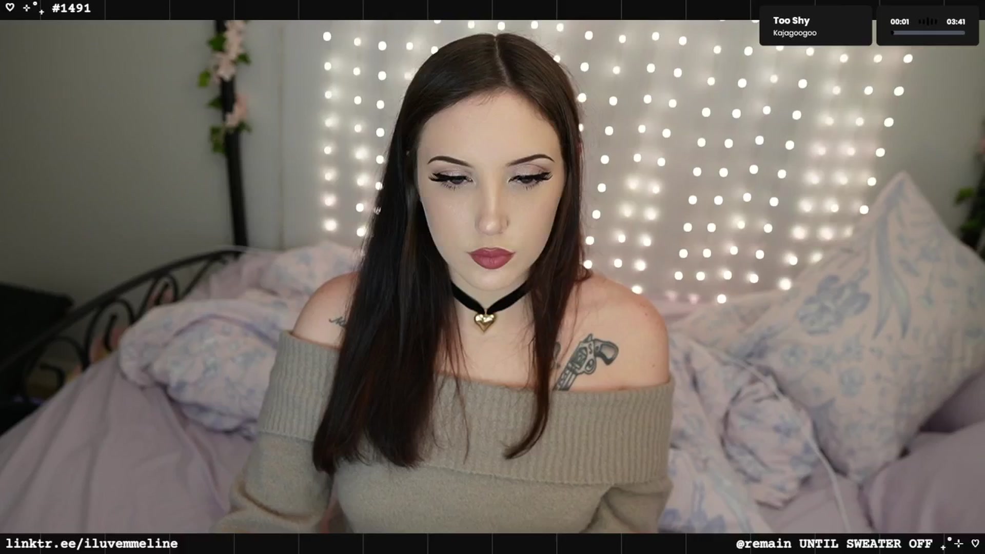 Gallery image thumbnail from EMMEL1NE's myfreecams stream on, 03/05/2025, 05:44 image 4 of 20