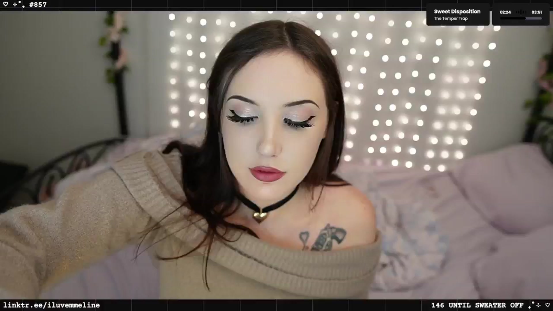 Gallery image thumbnail from EMMEL1NE's myfreecams stream on, 03/05/2025, 06:56 image 9 of 20