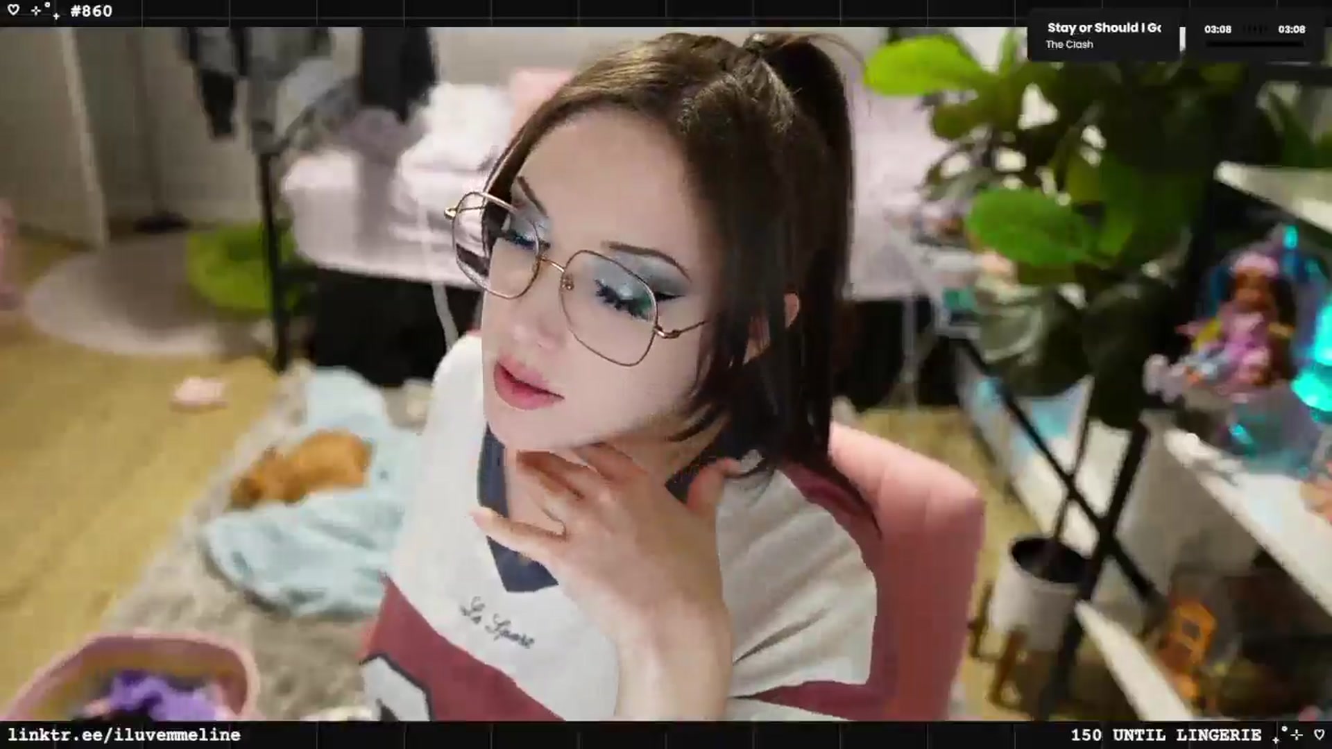 Gallery image thumbnail from EMMEL1NE's myfreecams stream on, 03/11/2025, 02:23 image 16 of 20