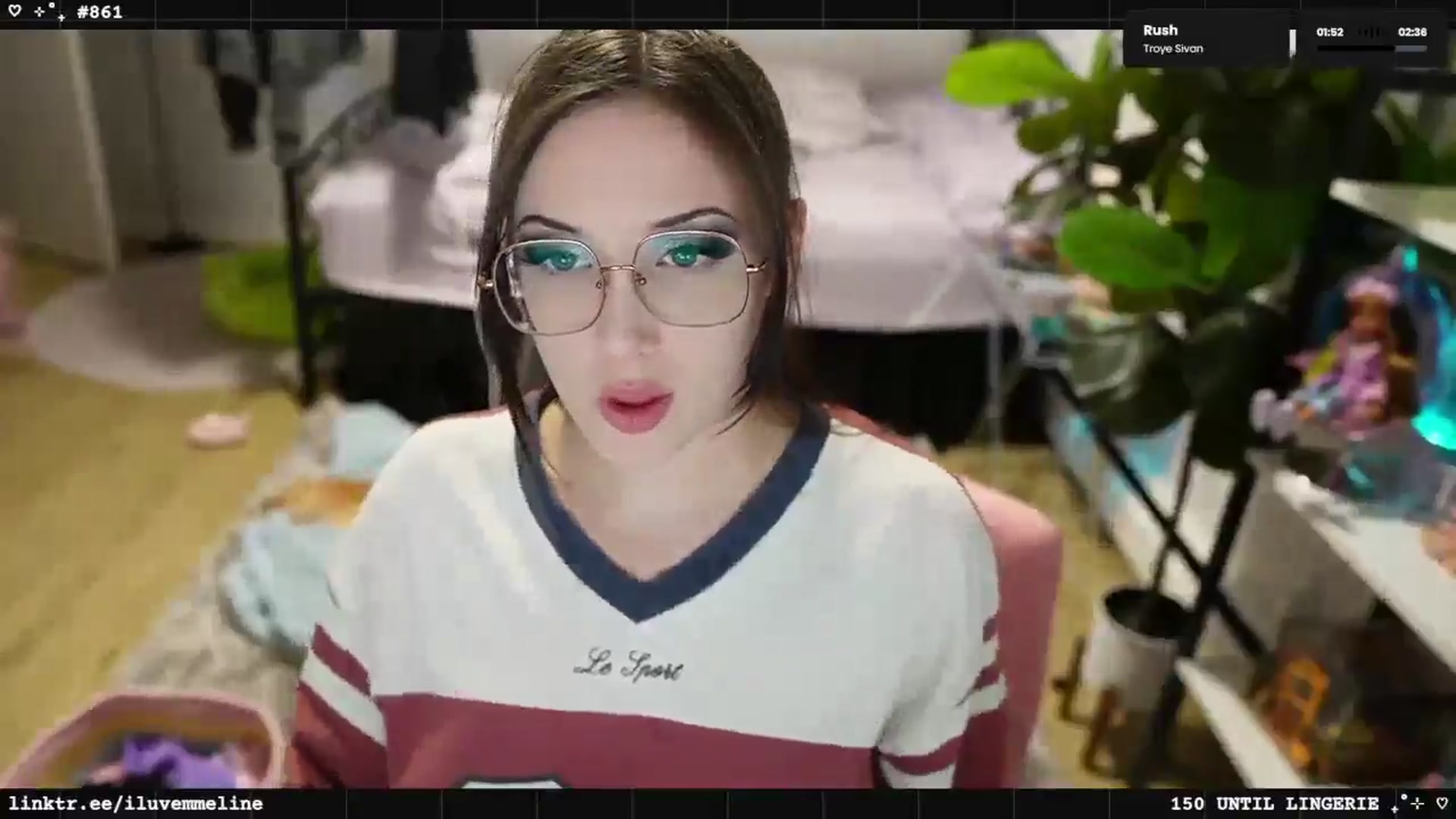 Gallery image thumbnail from EMMEL1NE's myfreecams stream on, 03/11/2025, 02:23 image 18 of 20