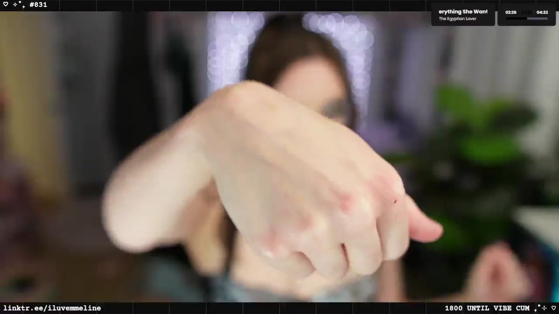 Gallery image thumbnail from EMMEL1NE's myfreecams stream on, 03/11/2025, 03:50 image 12 of 20