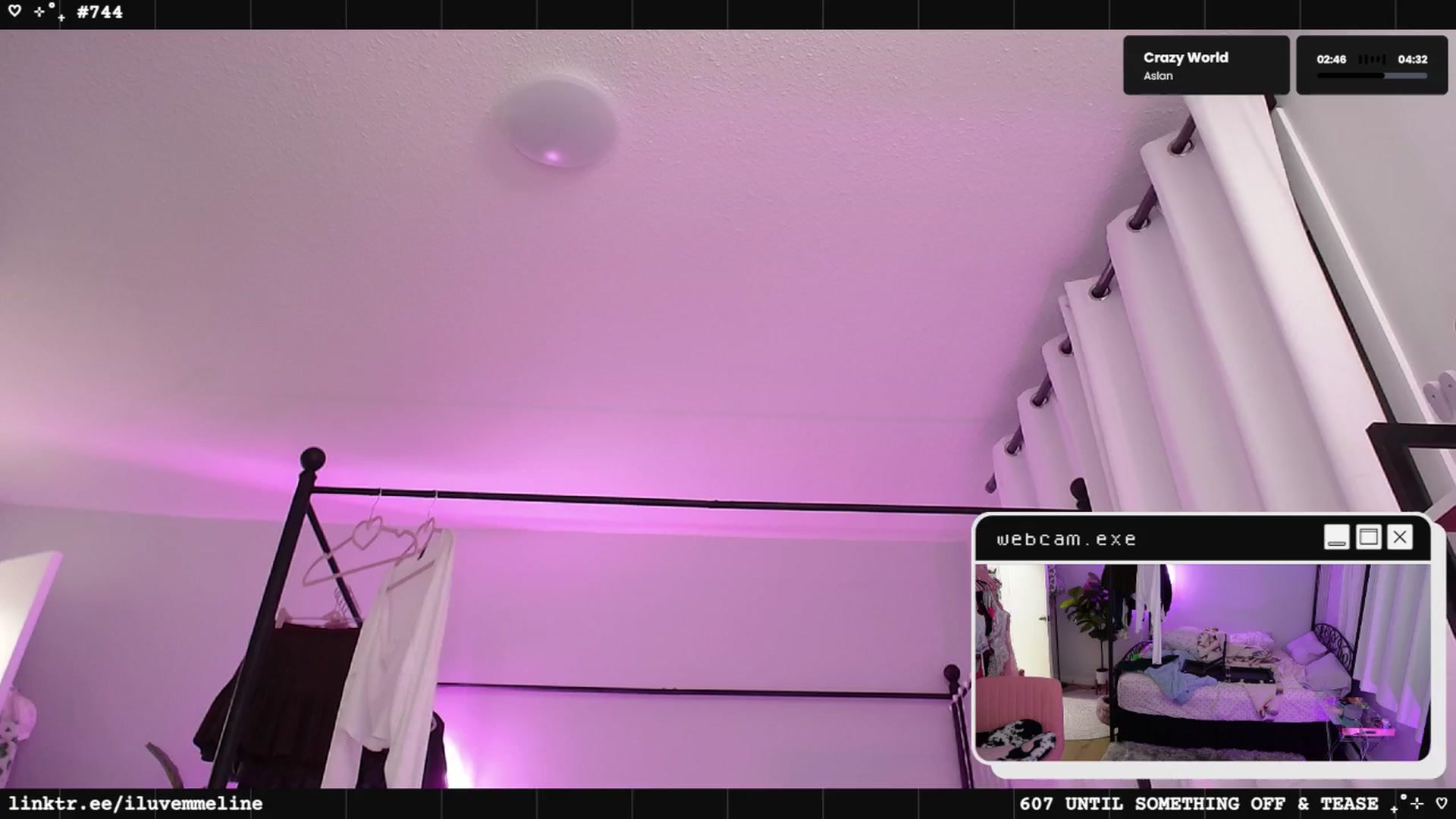 Gallery image thumbnail from EMMEL1NE's myfreecams stream on, 03/17/2025, 04:41 image 11 of 20