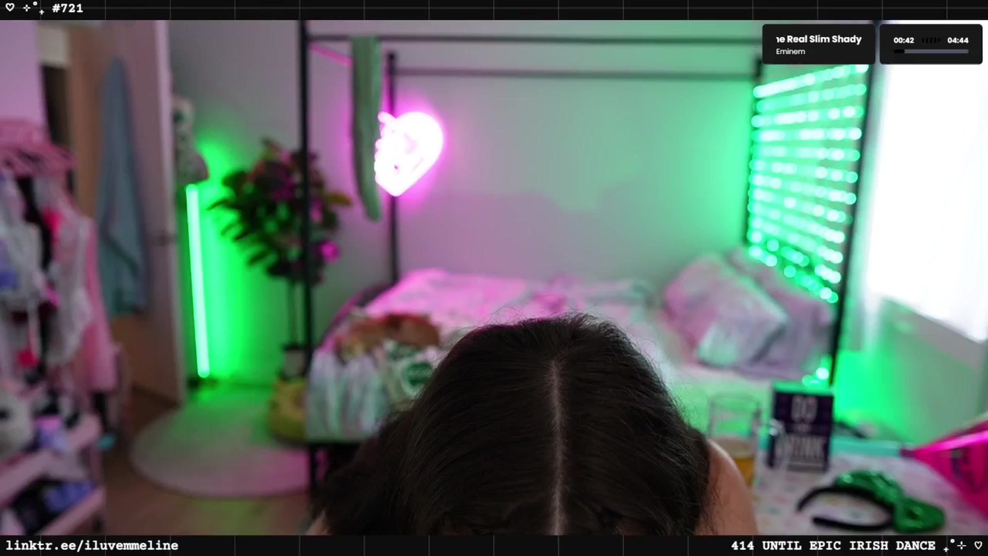 Gallery image thumbnail from EMMEL1NE's myfreecams stream on, 03/18/2025, 24:08 image 7 of 20