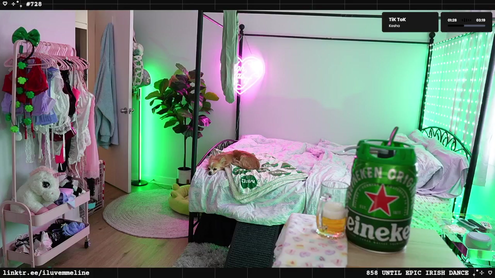 Gallery image thumbnail from EMMEL1NE's myfreecams stream on, 03/18/2025, 24:08 image 1 of 20