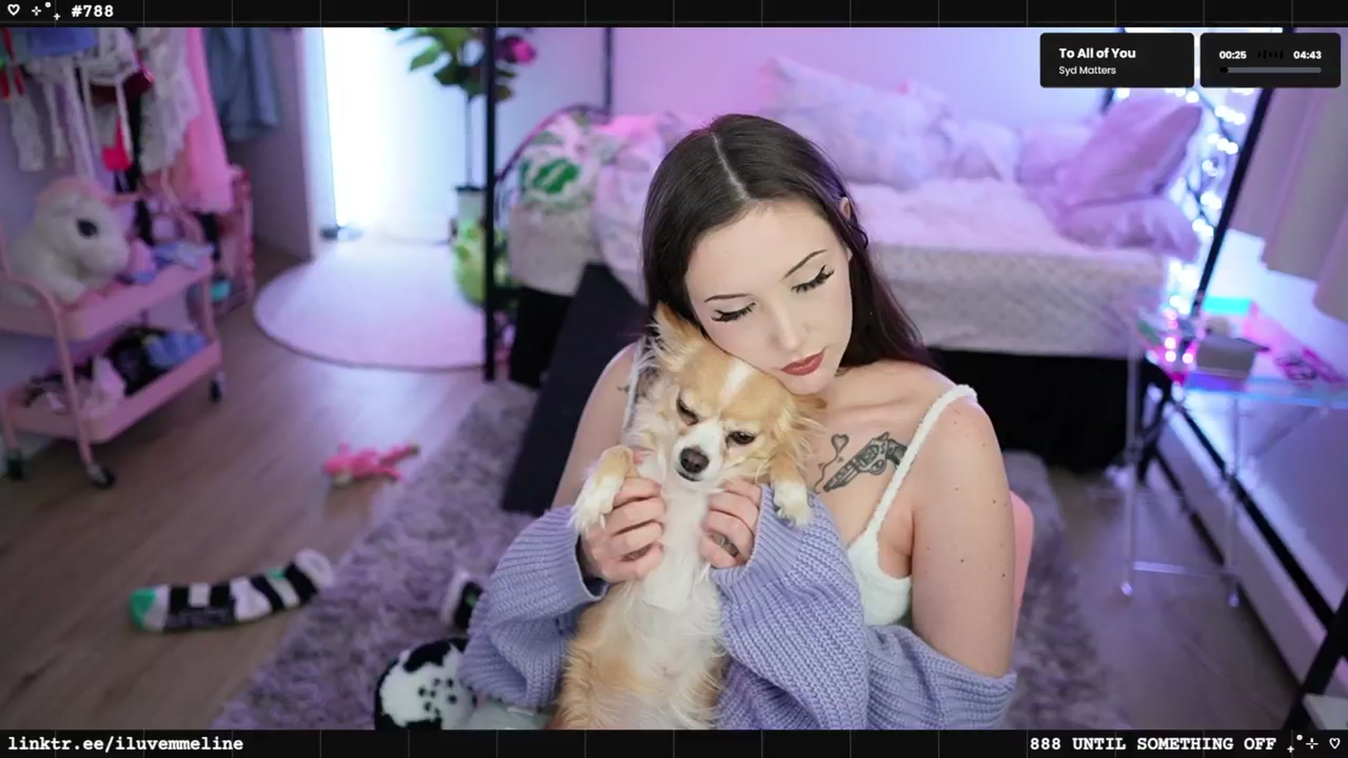 Gallery image thumbnail from EMMEL1NE's myfreecams stream on, 03/20/2025, 01:56 image 13 of 20