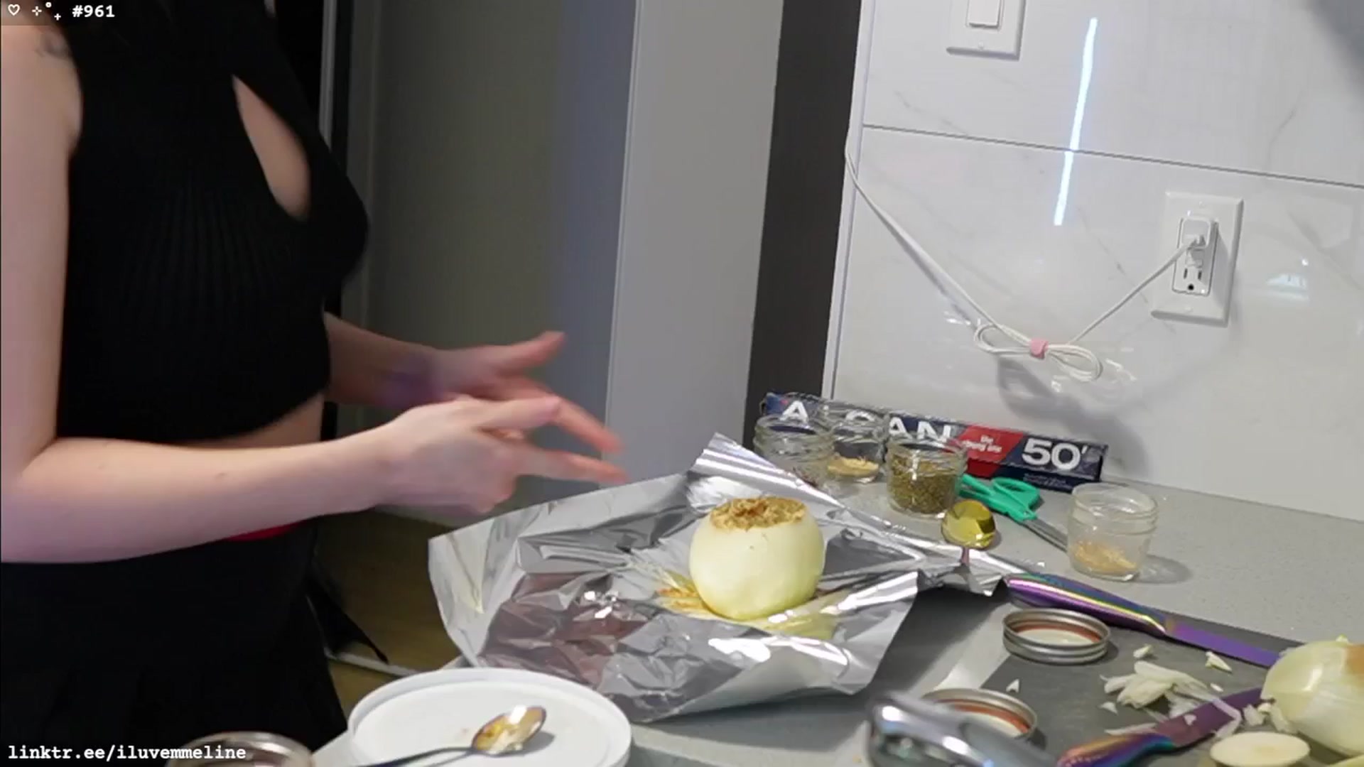 Gallery image thumbnail from EMMEL1NE's myfreecams stream on, 03/31/2025, 07:12 image 4 of 20