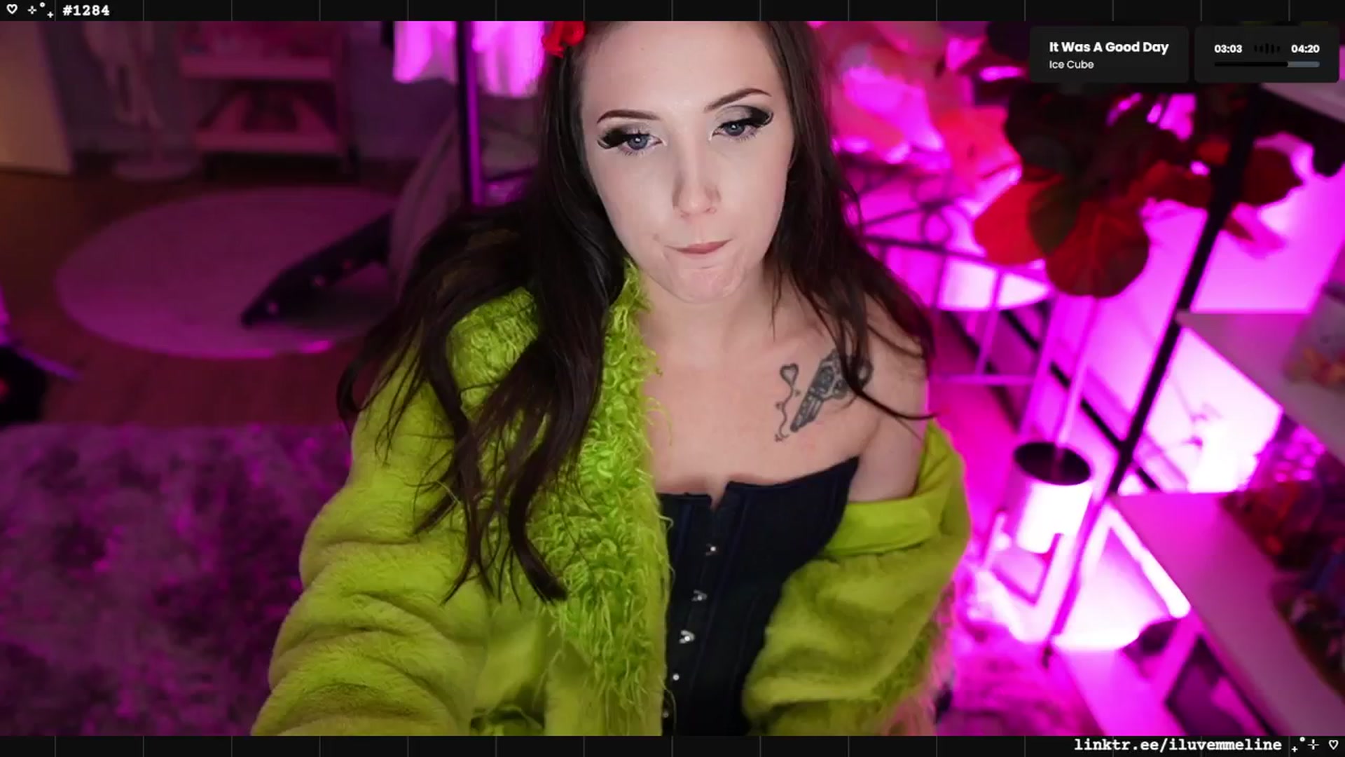 Gallery image thumbnail from EMMEL1NE's myfreecams stream on, 04/15/2025, 06:08 image 1 of 20