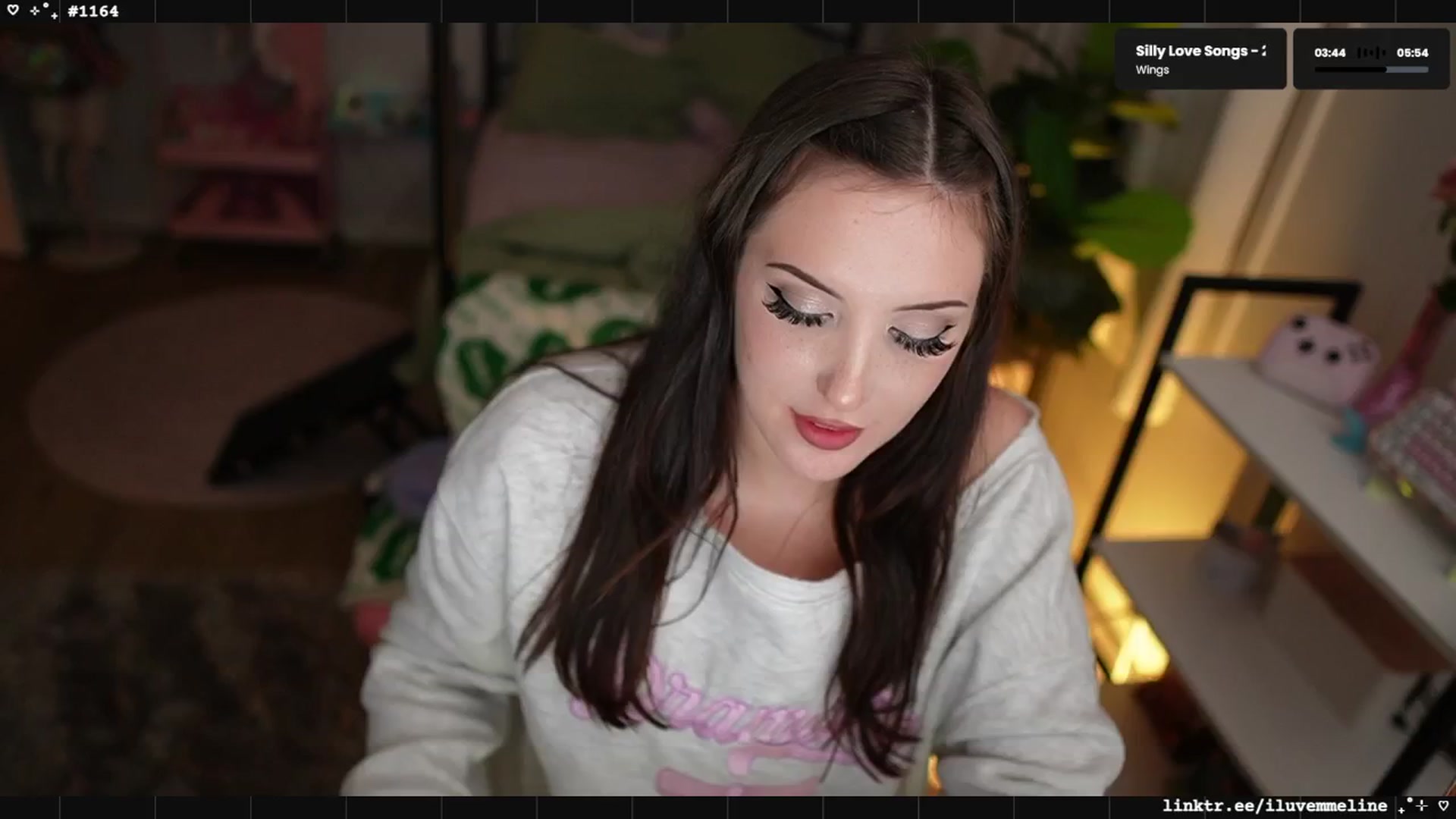 Gallery image thumbnail from EMMEL1NE's myfreecams stream on, 04/21/2025, 06:24 image 19 of 20
