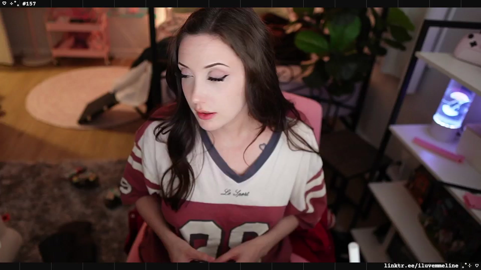 Gallery image thumbnail from EMMEL1NE's myfreecams stream on, 05/02/2025, 06:37 image 12 of 20