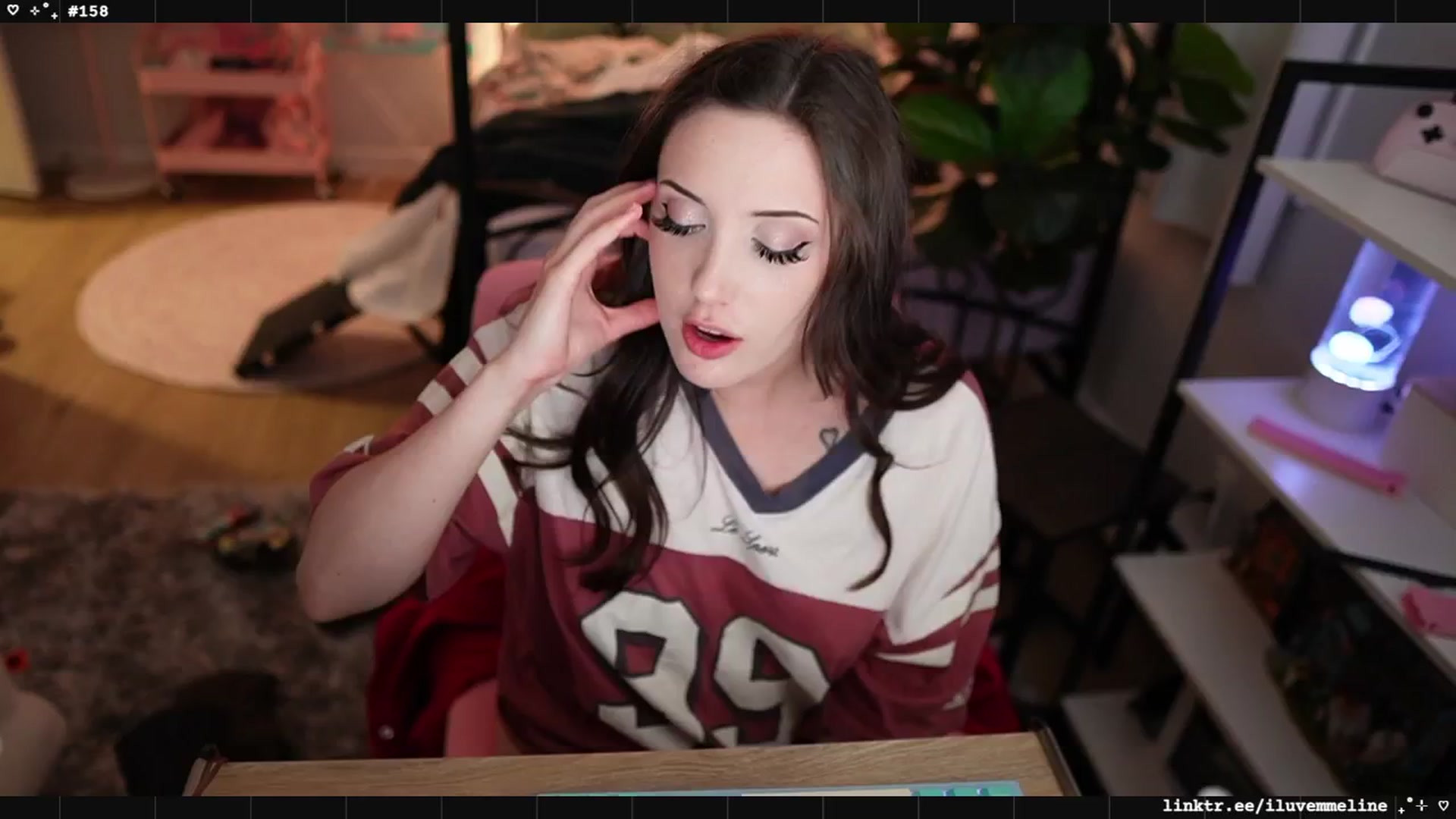 Gallery image thumbnail from EMMEL1NE's myfreecams stream on, 05/02/2025, 06:37 image 10 of 20