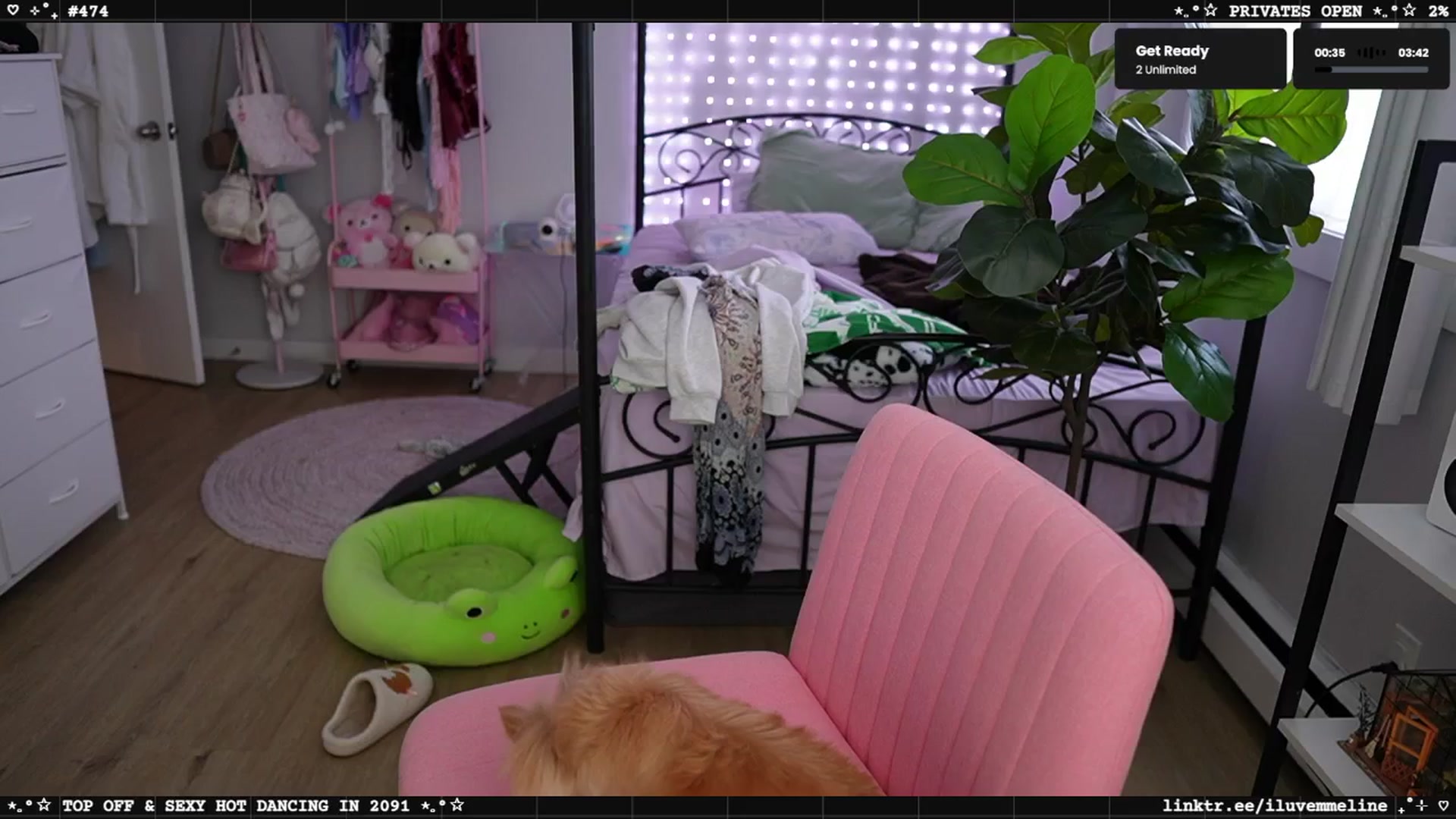 Gallery image thumbnail from EMMEL1NE's myfreecams stream on, 05/17/2025, 02:24 image 9 of 20