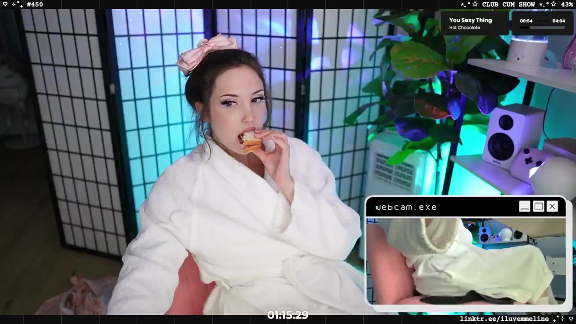Gallery image thumbnail from EMMEL1NE's myfreecams stream on, 06/02/2025, 09:08 image 18 of 20