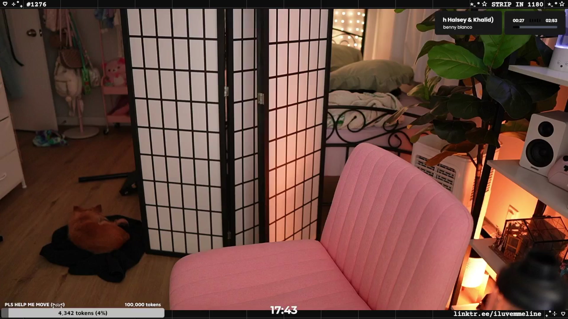 Gallery image thumbnail from EMMEL1NE's myfreecams stream on, 06/07/2025, 06:39 image 4 of 20