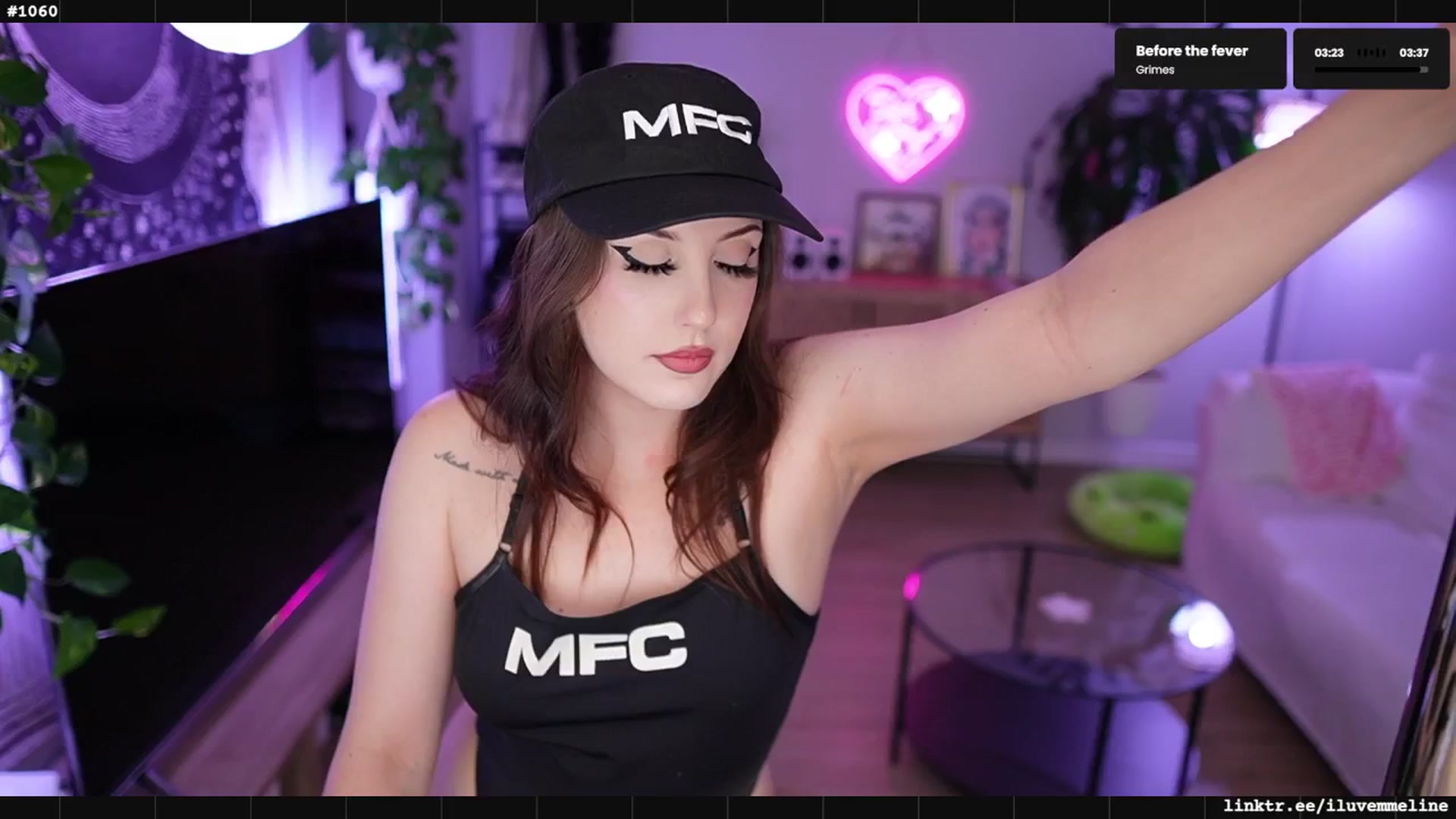 Gallery image thumbnail from EMMEL1NE's myfreecams stream on, 08/27/2025, 05:51 image 1 of 20
