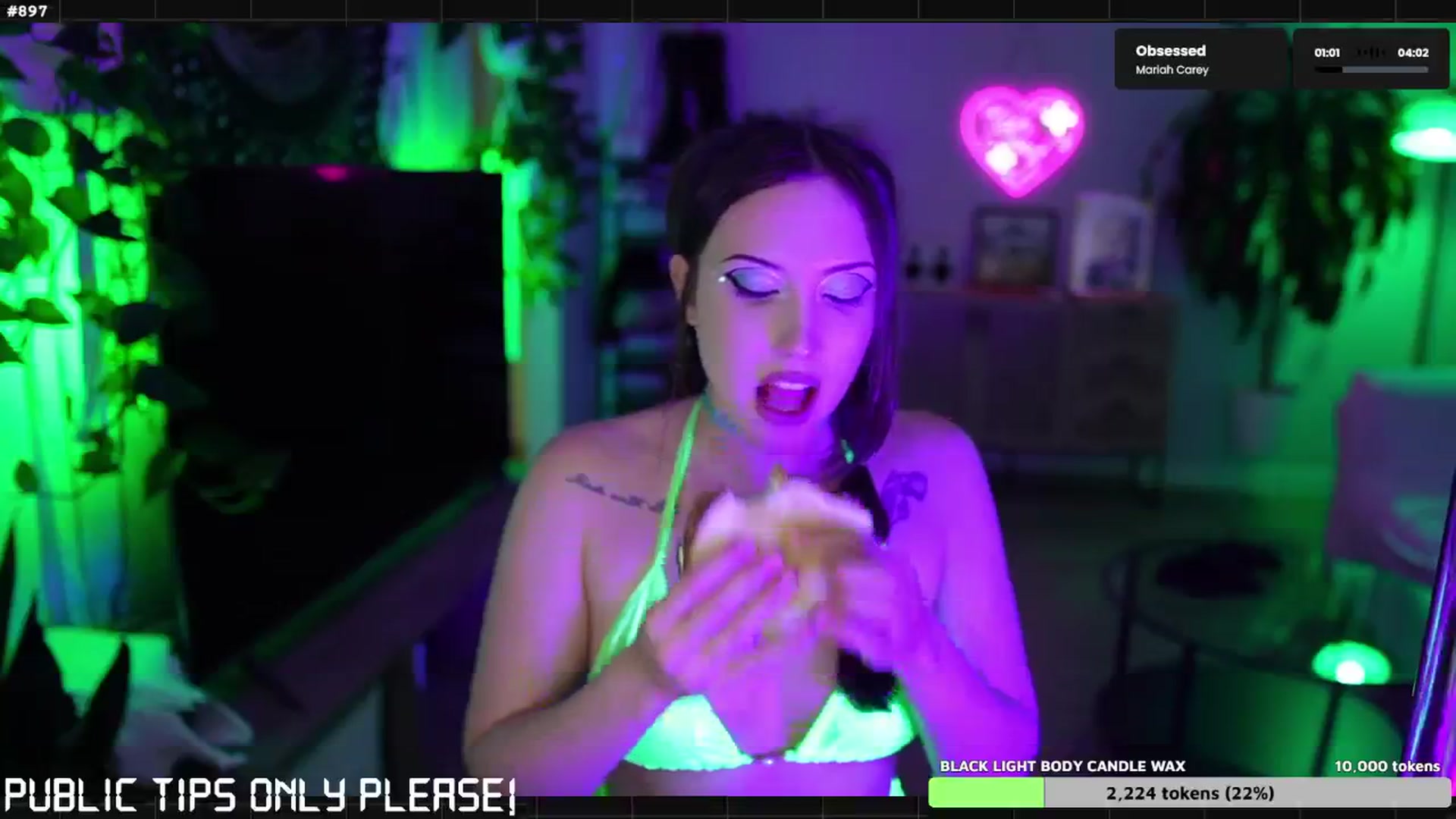 Gallery image thumbnail from EMMEL1NE's myfreecams stream on, 09/01/2025, 04:51 image 17 of 20